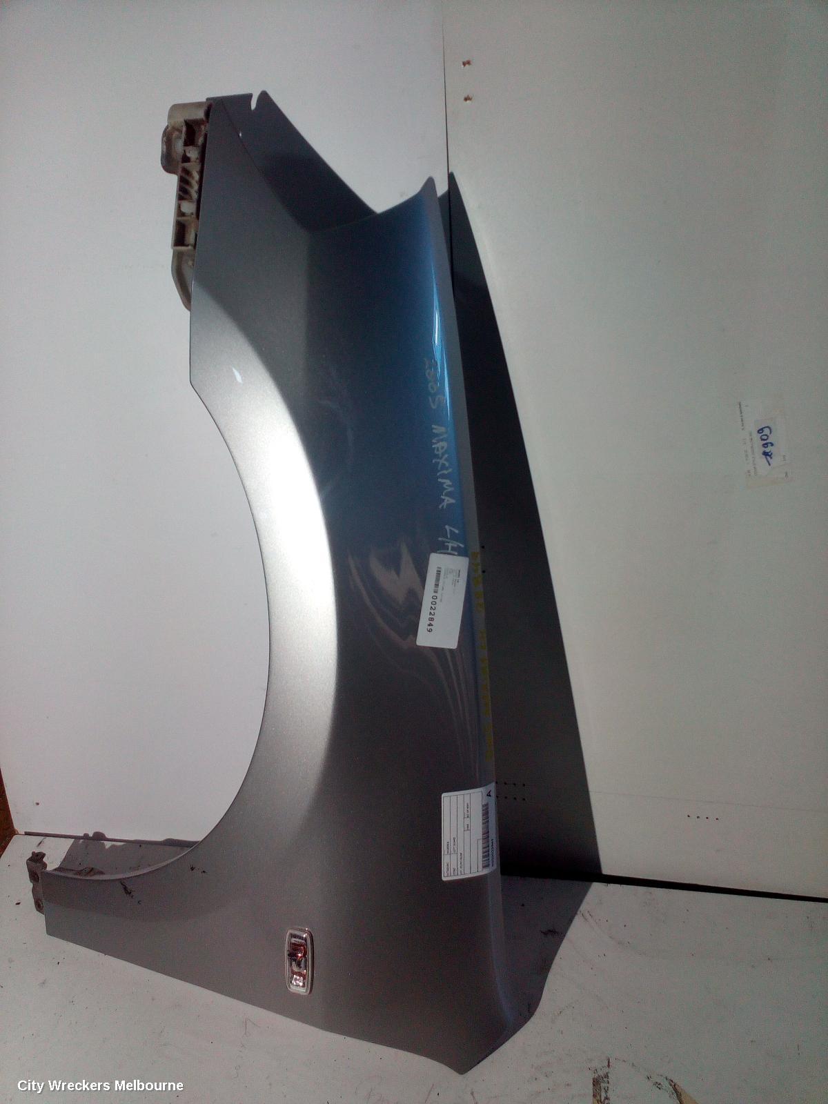 NISSAN MAXIMA LEFT GUARD, J31, 02/2002 - 05/2009