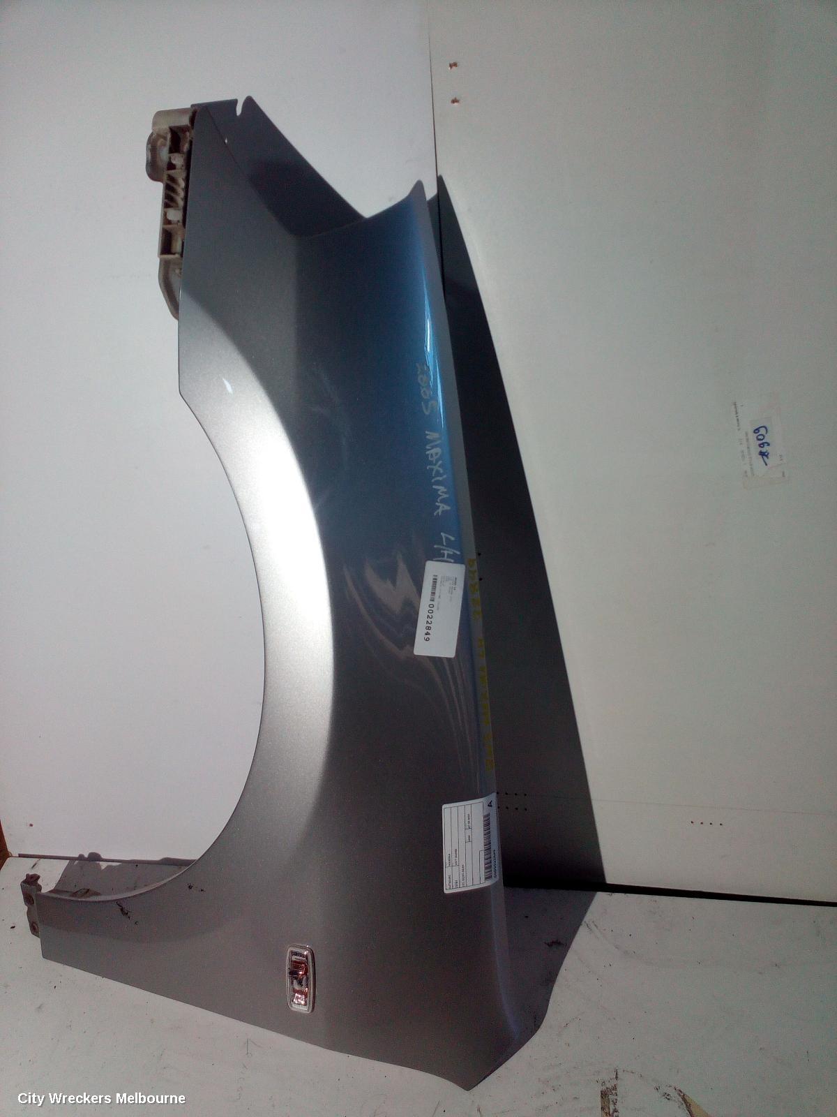 NISSAN MAXIMA LEFT GUARD, J31, 02/2002 - 05/2009