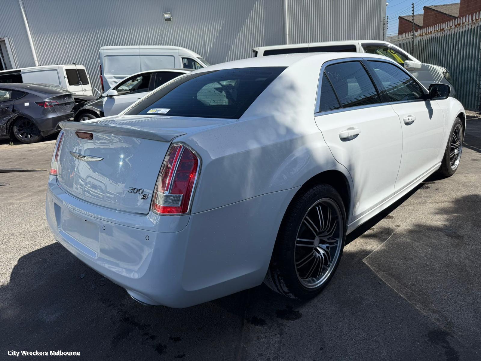 CHRYSLER 300C RADIO/CD/DVD/SAT/TV, SAT NAV HEAD UNIT, STANDARD TYPE, LX2, 12/2011 - 12/2014