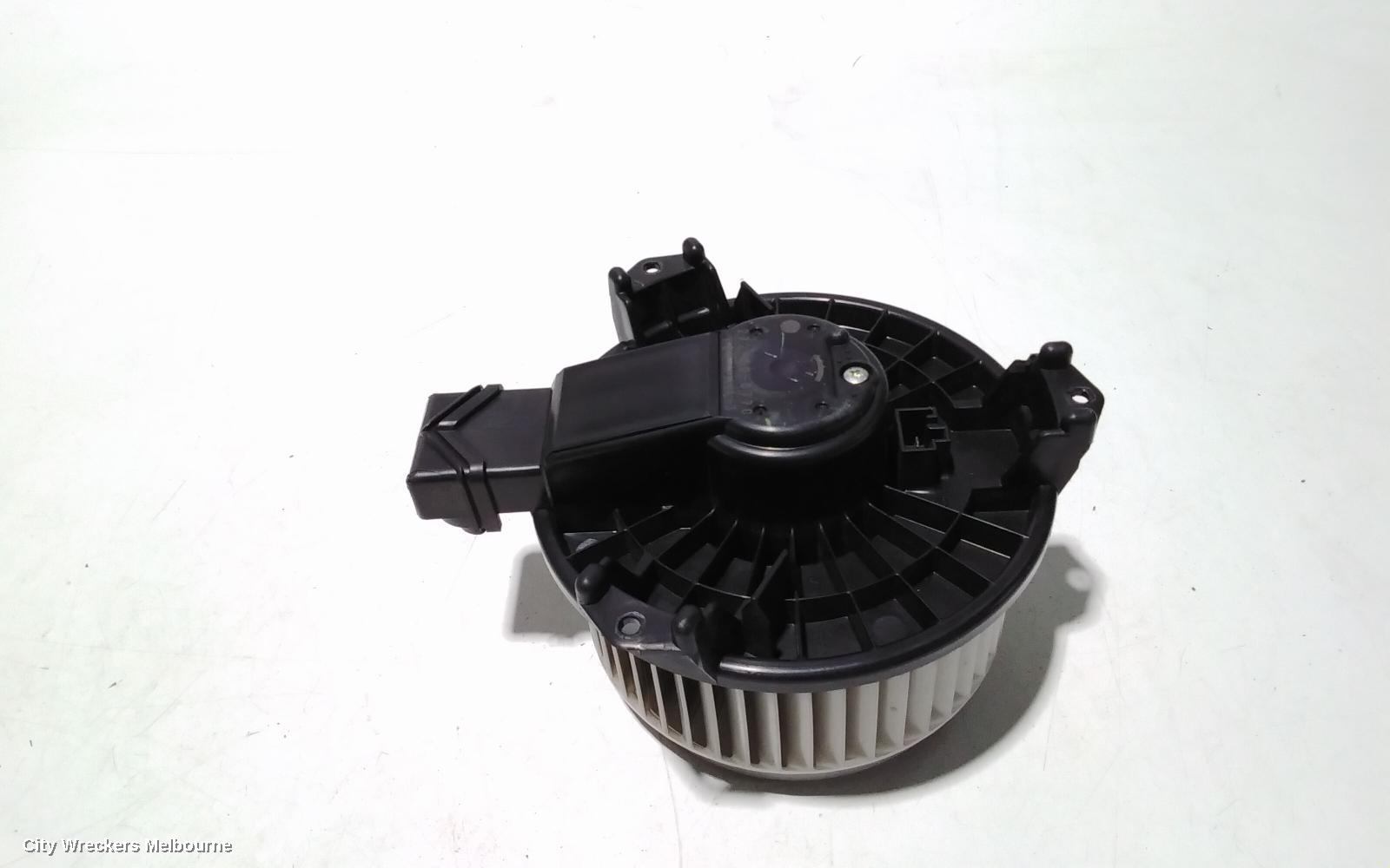 TOYOTA HIACE HEATER FAN MOTOR, FRONT, TRH/KDH, 03/2005 - 04/2019