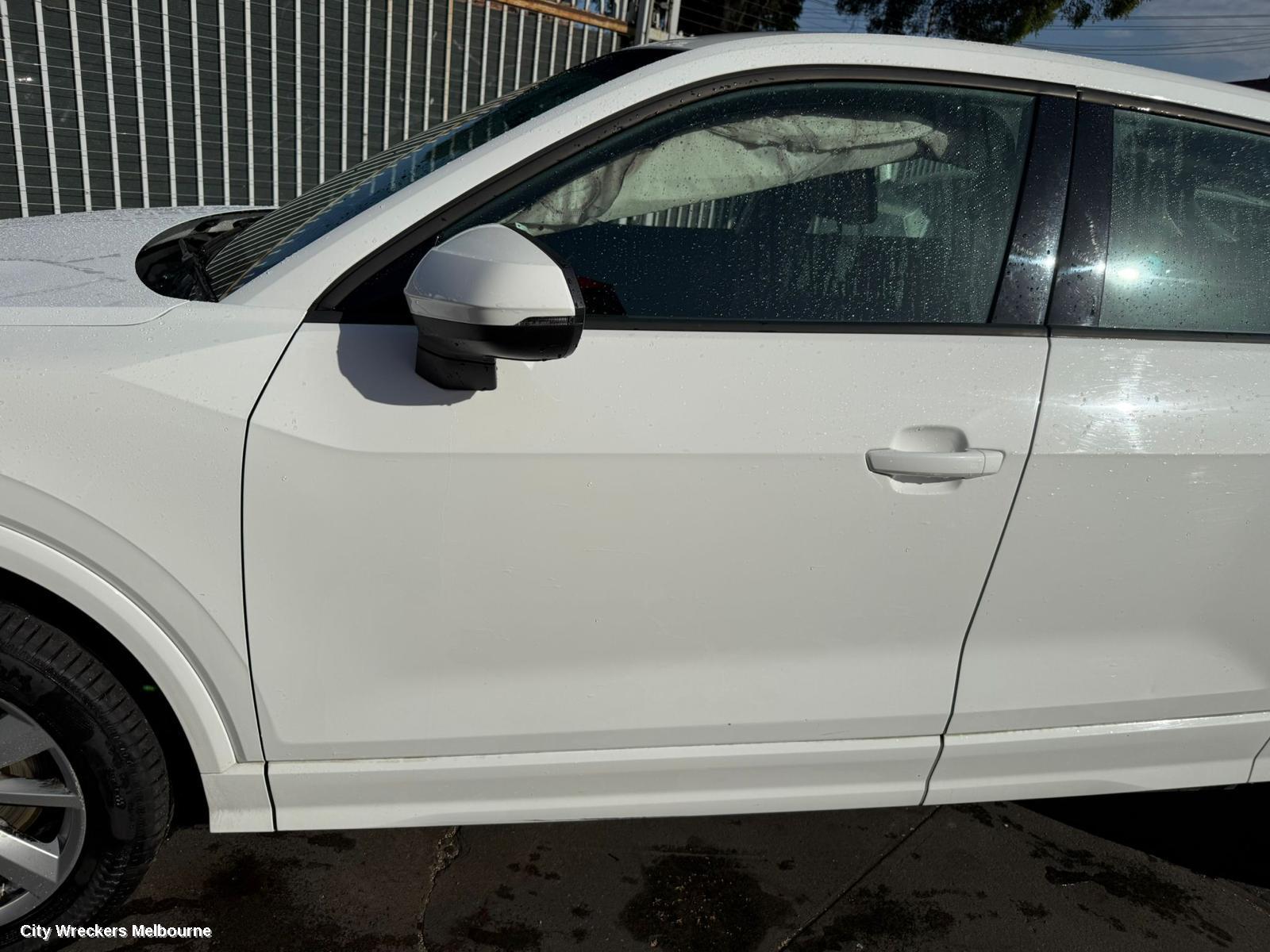 AUDI Q2 CONSOLE, CONSOLE LID ONLY, LEATHER TYPE, GA, 10/2016 ONWARDS