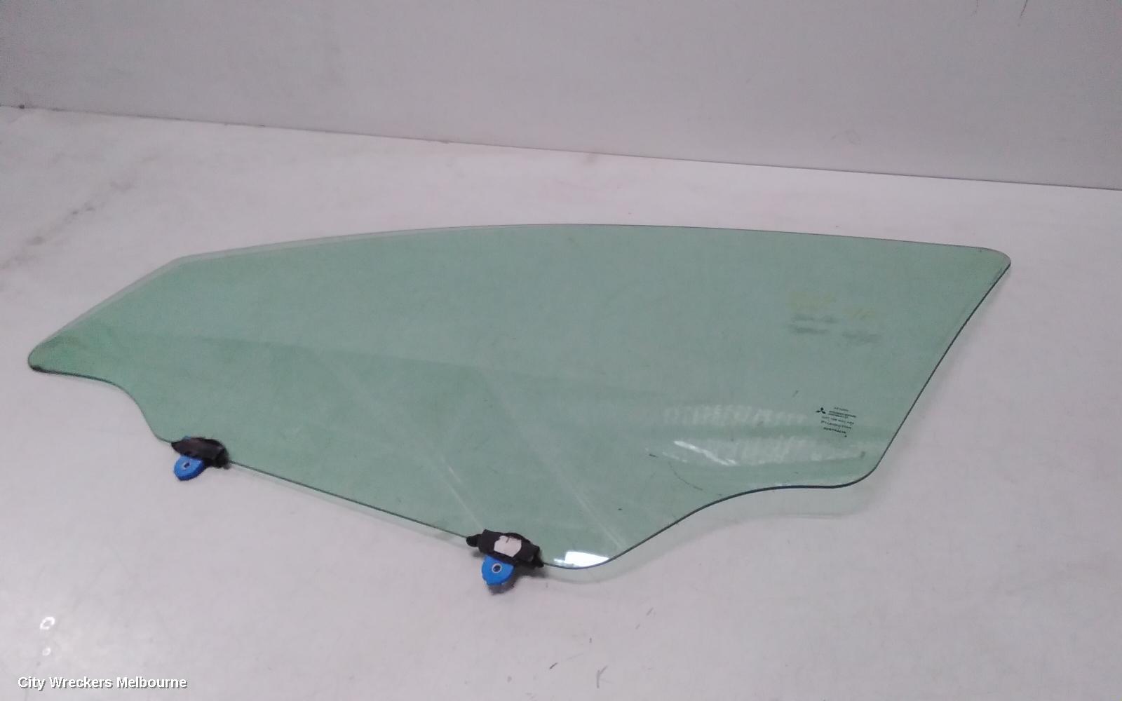 MITSUBISHI 380 LEFT FRONT DOOR WINDOW, DB, 09/2005 - 03/2008