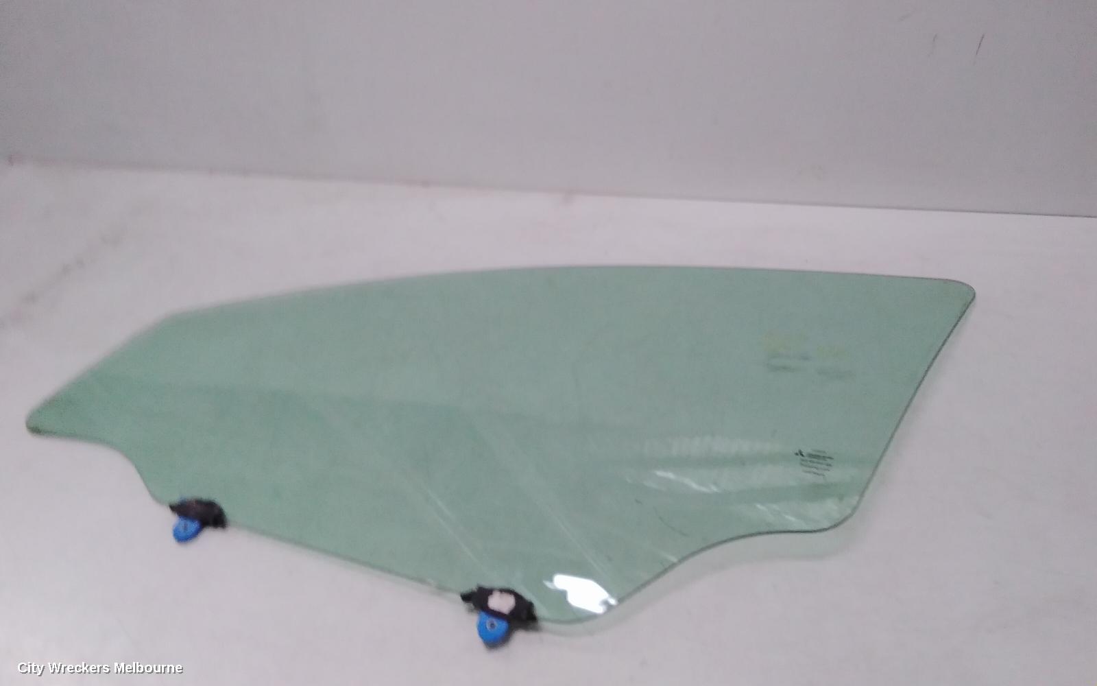 MITSUBISHI 380 LEFT FRONT DOOR WINDOW, DB, 09/2005 - 03/2008