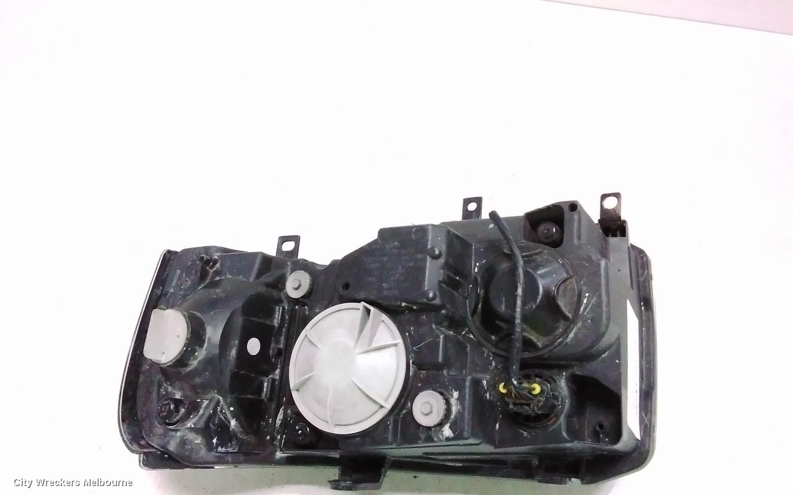 LAND ROVER FREELANDER RIGHT HEADLAMP, 02/2004 - 06/2007