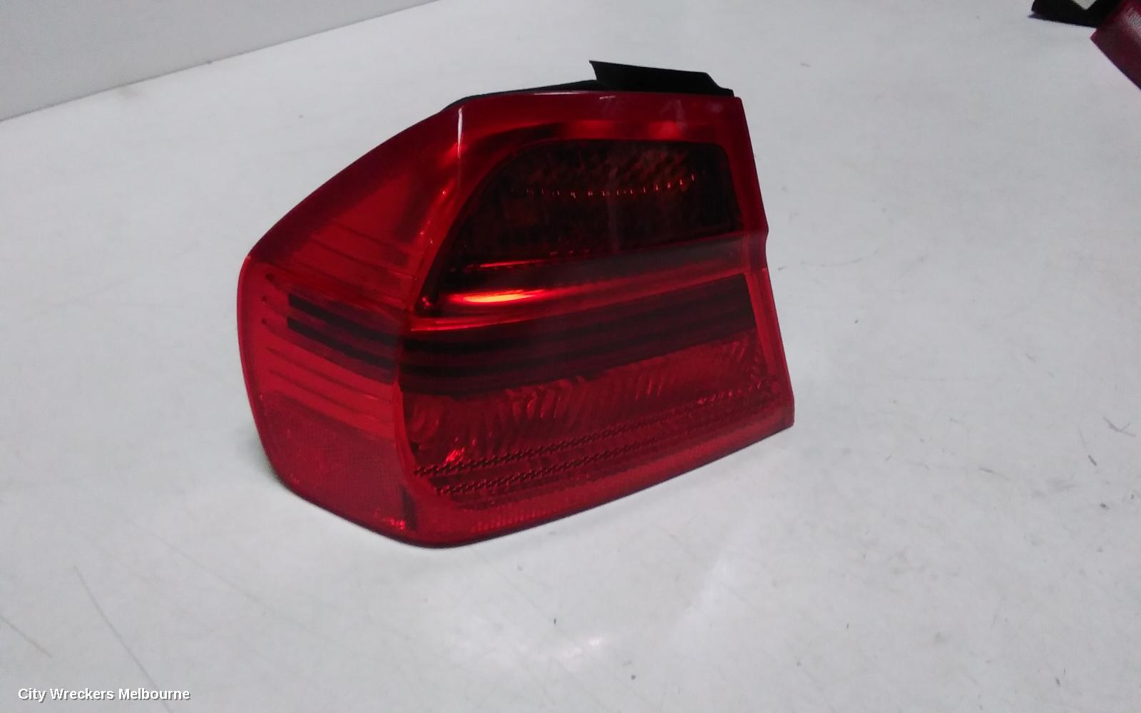 BMW 3 SERIES LEFT TAILLIGHT, E90, SEDAN, NON LED TYPE, 03/2005 - 10/2008