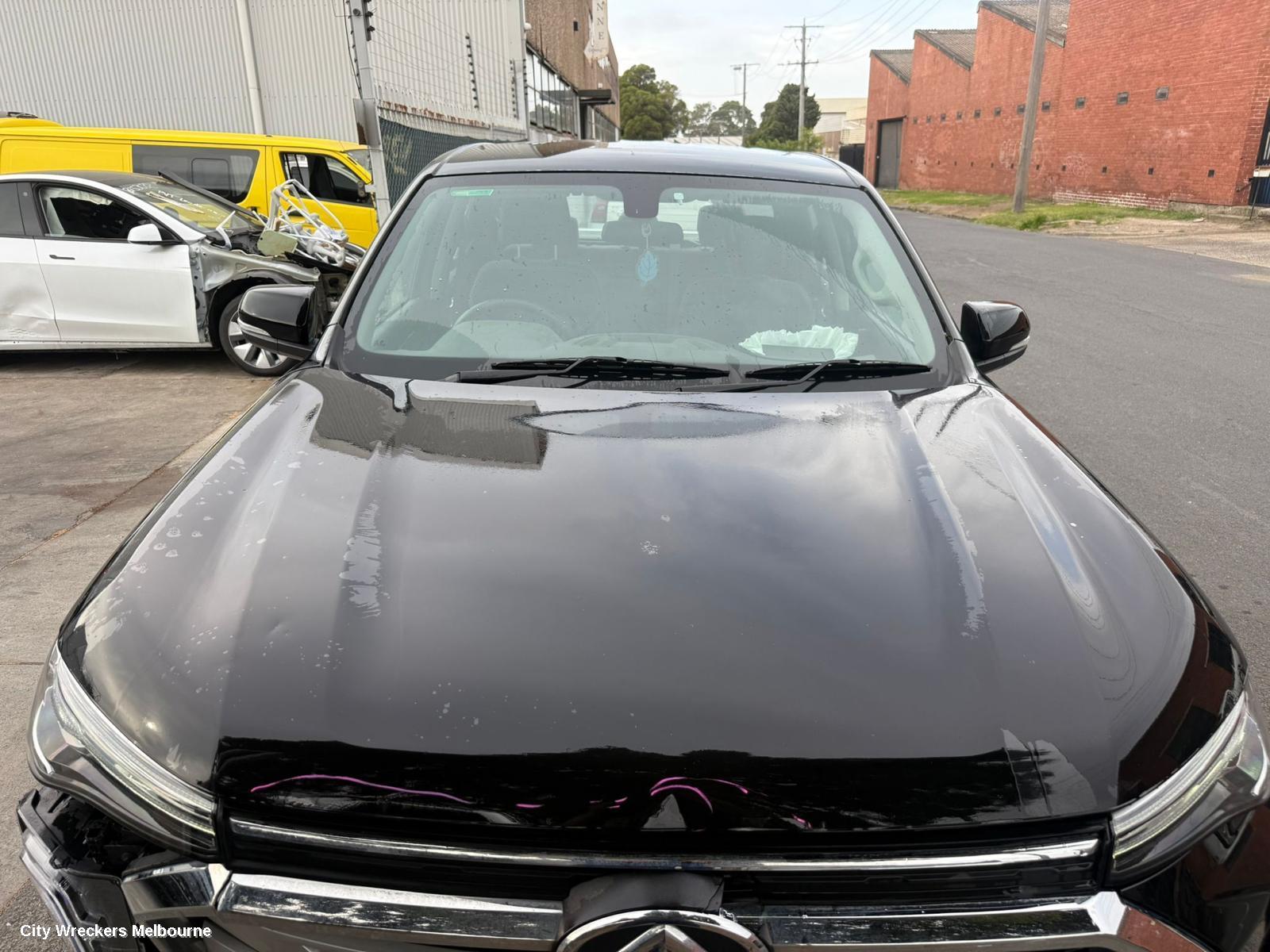 LDV T60 LEFT FRONT DOOR, SK8C, 07/2017 ONWARDS