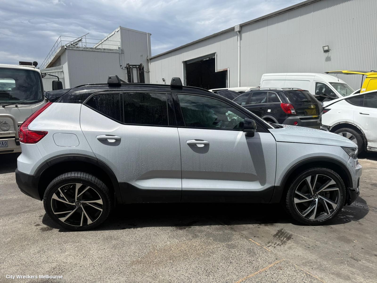VOLVO XC40 WINDSHIELD, 02/2018 ONWARDS