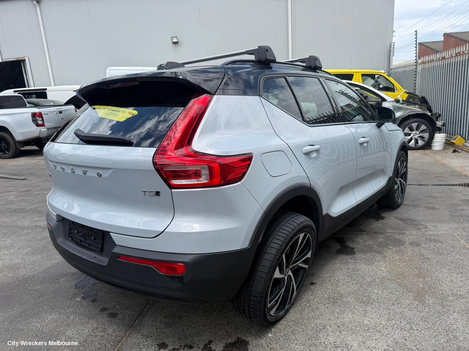 VOLVO XC40 WINDSHIELD, 02/2018 ONWARDS