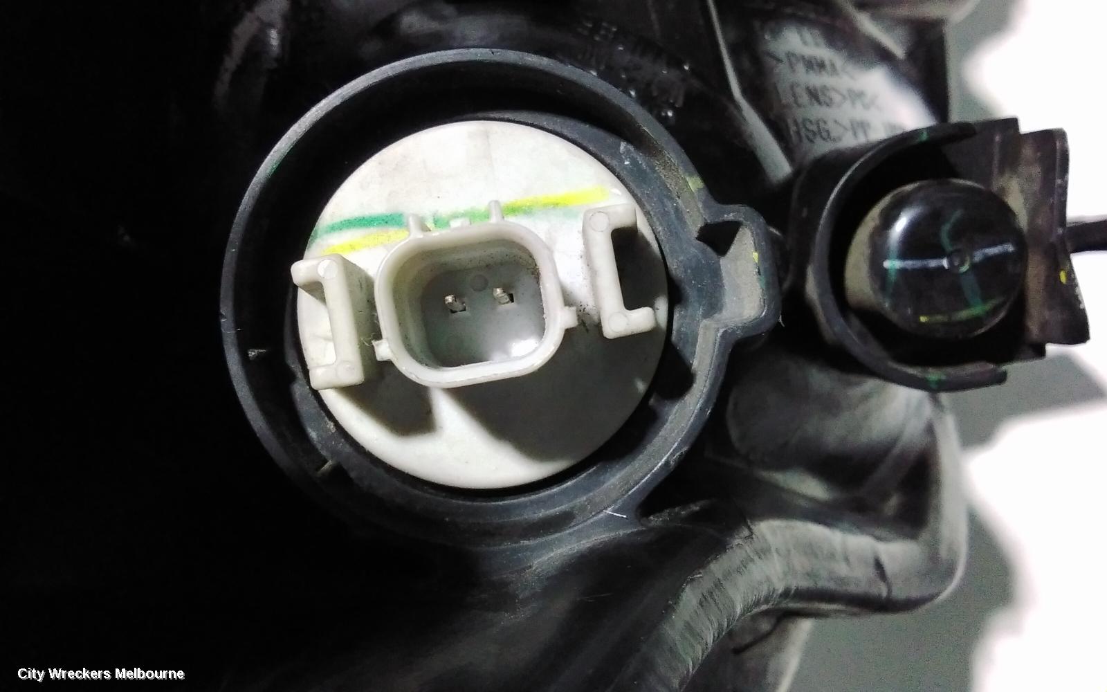 HONDA CIVIC LEFT HEADLAMP, 7TH GEN, SEDAN, 02/2004 - 12/2005 (AUST TYPE)