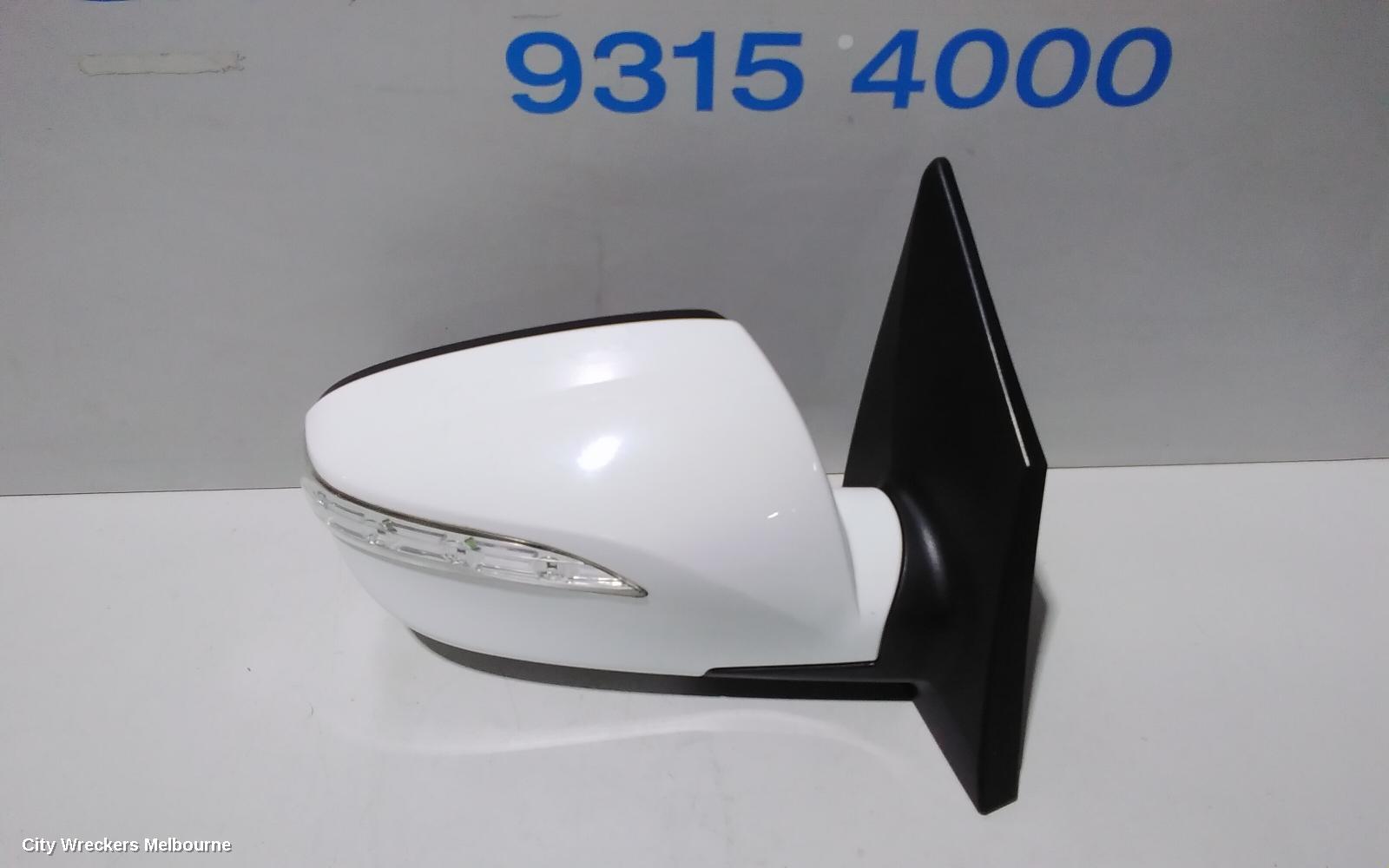 HYUNDAI IX35 RIGHT DOOR MIRROR, LM SERIES, POWER FOLD (8 PIN), 11/2009 - 01/2016