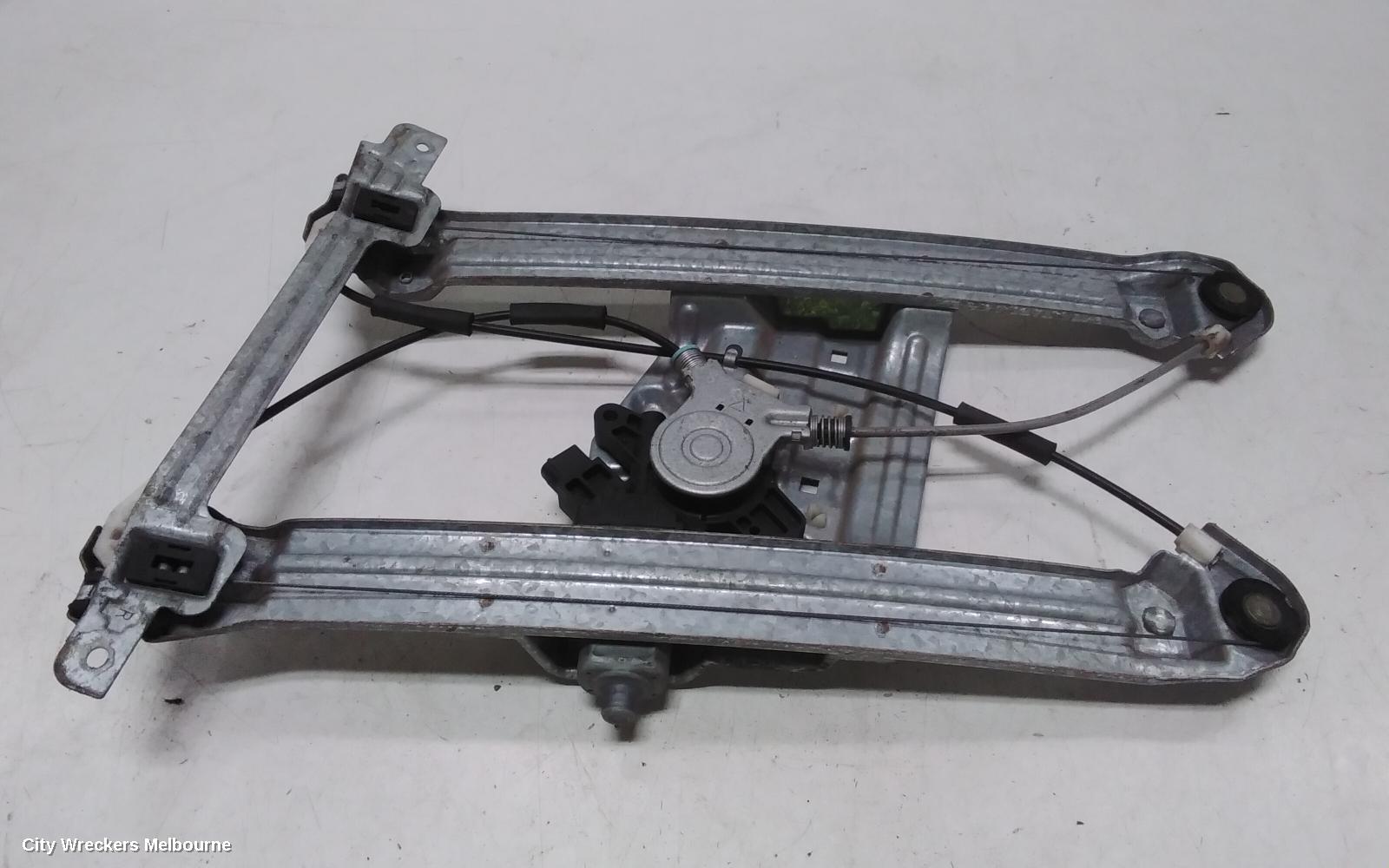 MITSUBISHI 380 RIGHT FRONT WINDOW REG/MOTOR, DB, ELECTRIC, 09/2005 - 03/2008