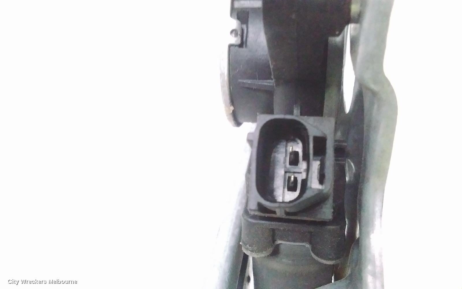 MITSUBISHI 380 LEFT FRONT WINDOW REG/MOTOR, DB, ELECTRIC, 09/2005 - 03/2008