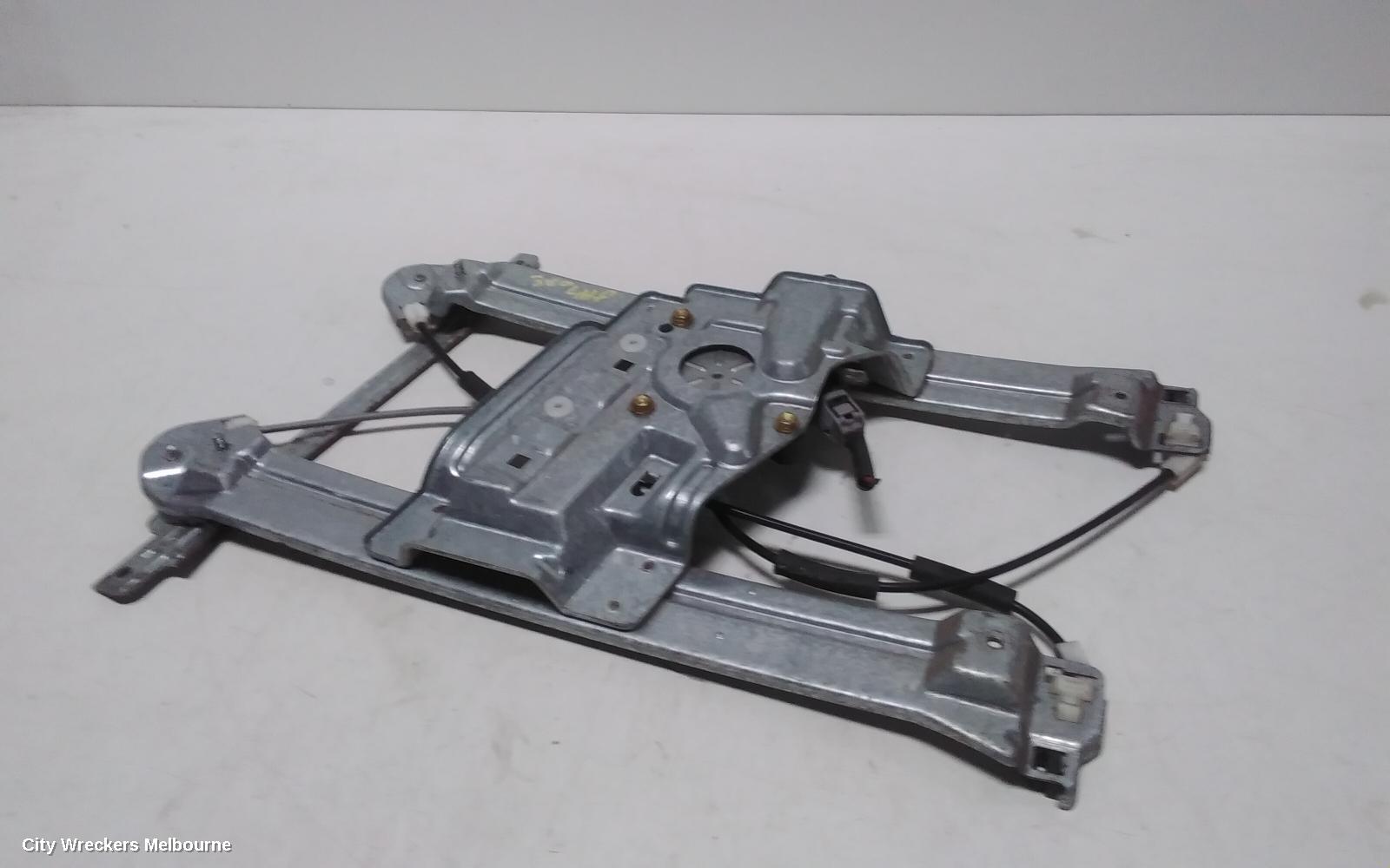 MITSUBISHI 380 LEFT FRONT WINDOW REG/MOTOR, DB, ELECTRIC, 09/2005 - 03/2008