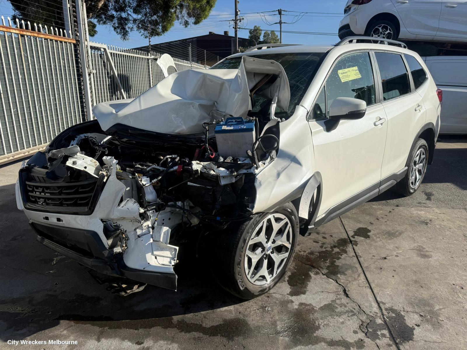 SUBARU FORESTER RIGHT FRONT 1/4 DOOR GLASS, SK, 08/2018 - 11/2024