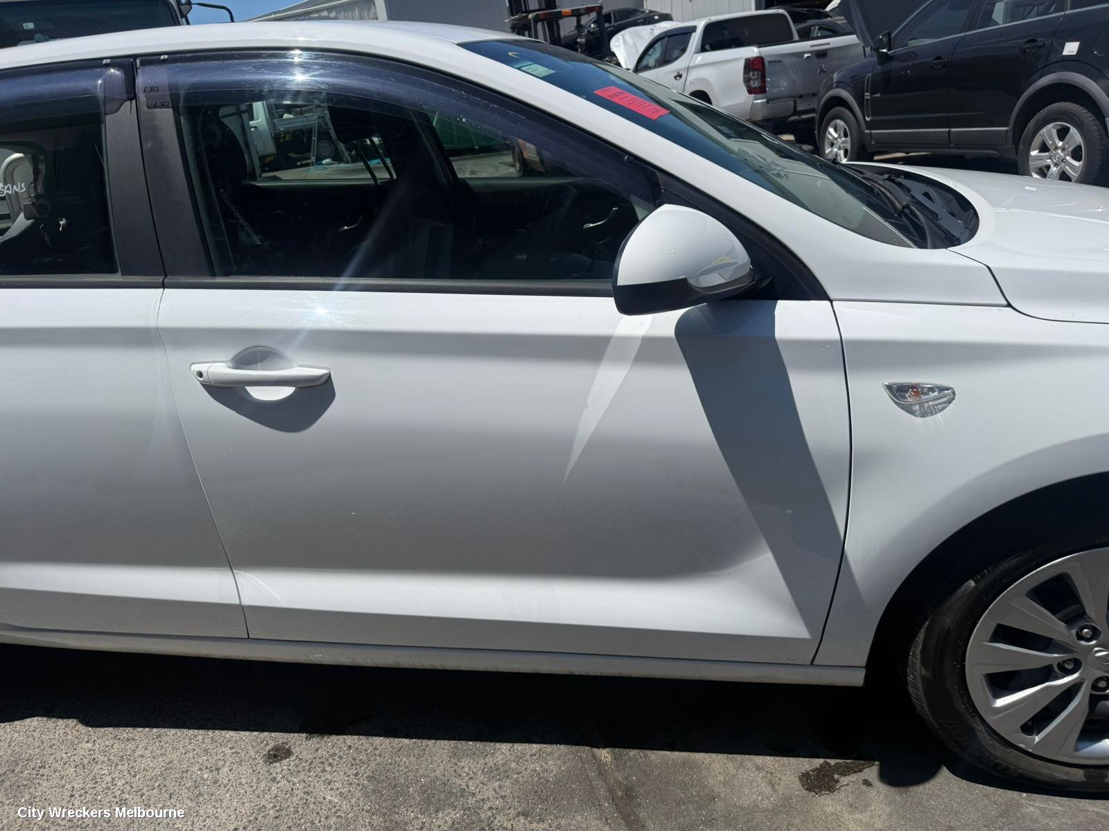 HYUNDAI I30 COURTESY LIGHT, FRONT, GREY, W/ SUNGLASS HOLDER TYPE, PD, 03/2017 ONWARDS