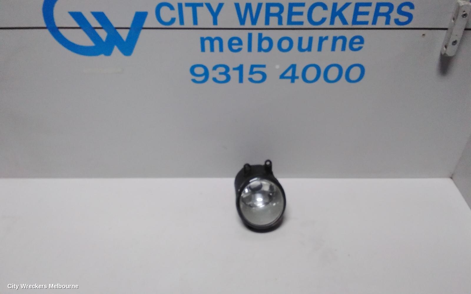 TOYOTA HILUX LEFT INDICATOR/FOG/SIDE, BUMPER FOGLAMP, 03/2005 - 09/2008