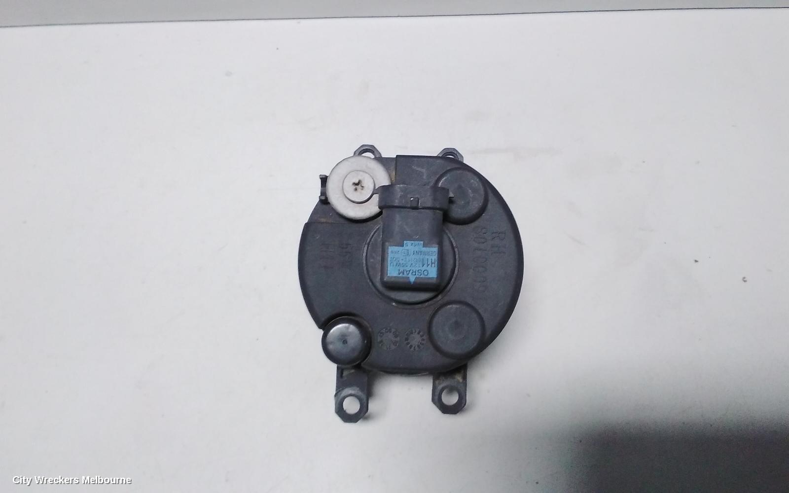 TOYOTA HILUX RIGHT INDICATOR/FOG/SIDE, BUMPER FOGLAMP, 03/2005 - 09/2008