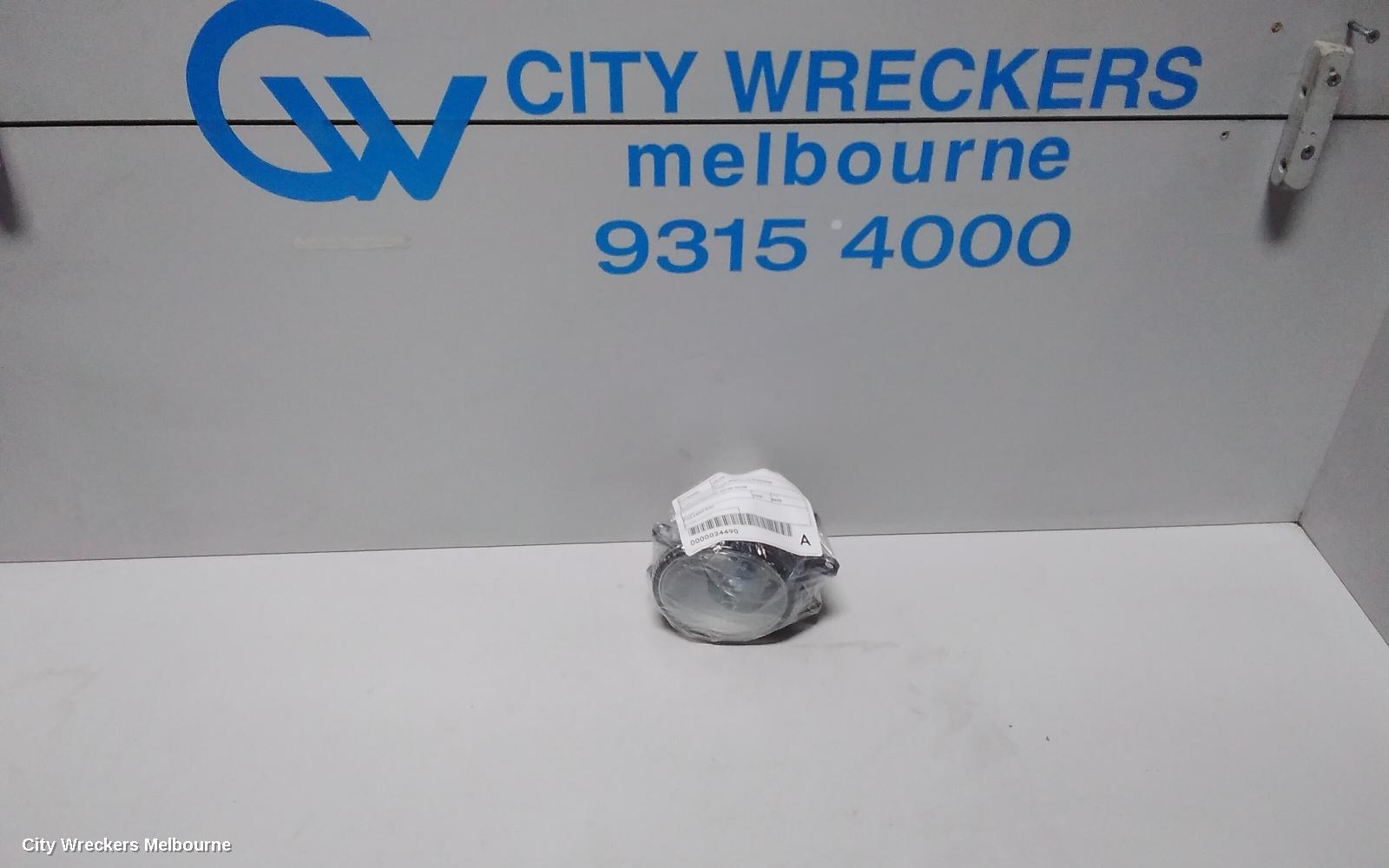 TOYOTA HILUX RIGHT INDICATOR/FOG/SIDE, BUMPER FOGLAMP, 03/2005 - 09/2008