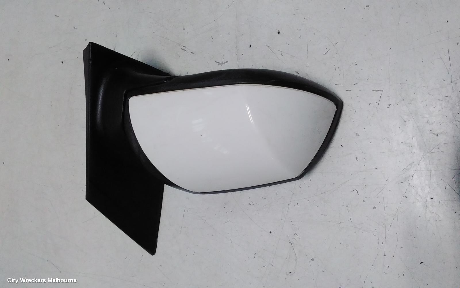 FORD FOCUS RIGHT DOOR MIRROR, LS, MANUAL, 06/2005 - 05/2007