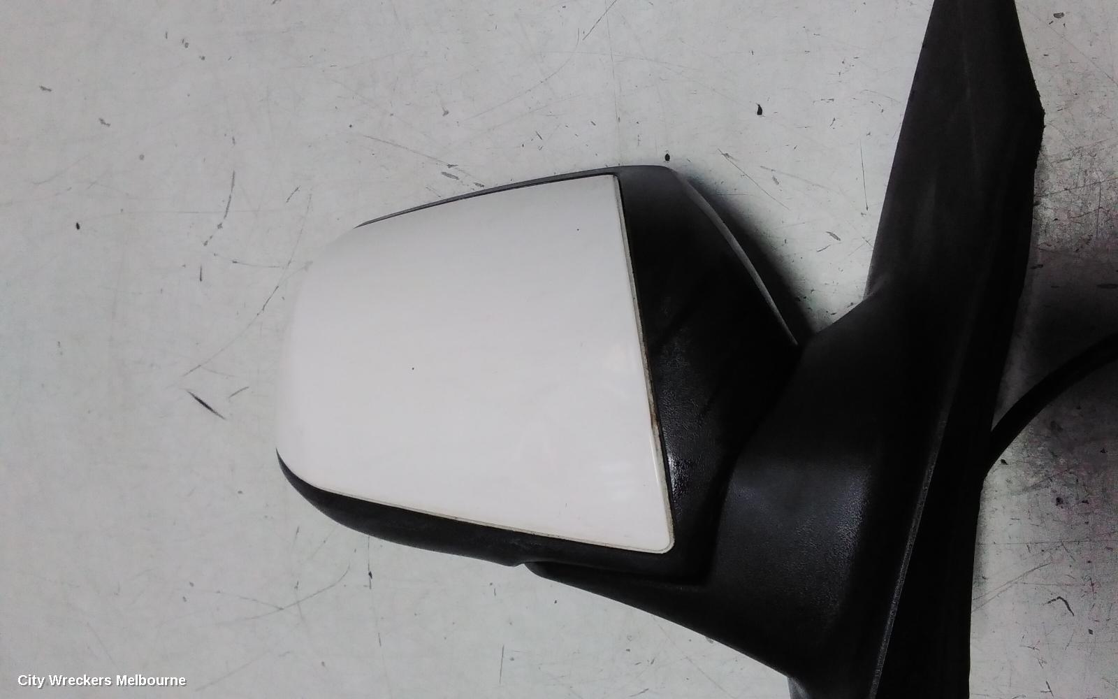 FORD FOCUS RIGHT DOOR MIRROR, LS, MANUAL, 06/2005 - 05/2007