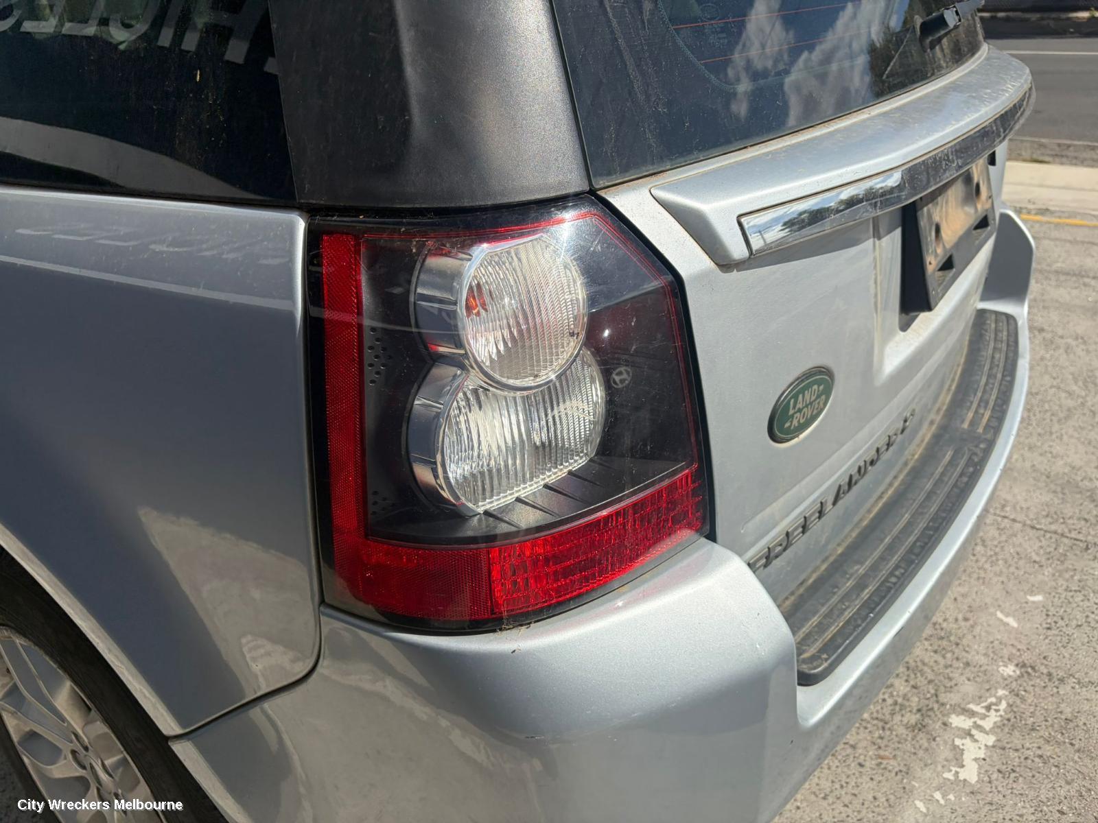 LAND ROVER FREELANDER RIGHT HEADLAMP, LF2, W/ HALOGEN,  NON SIGNATURE TYPE, 10/2010 - 12/2014