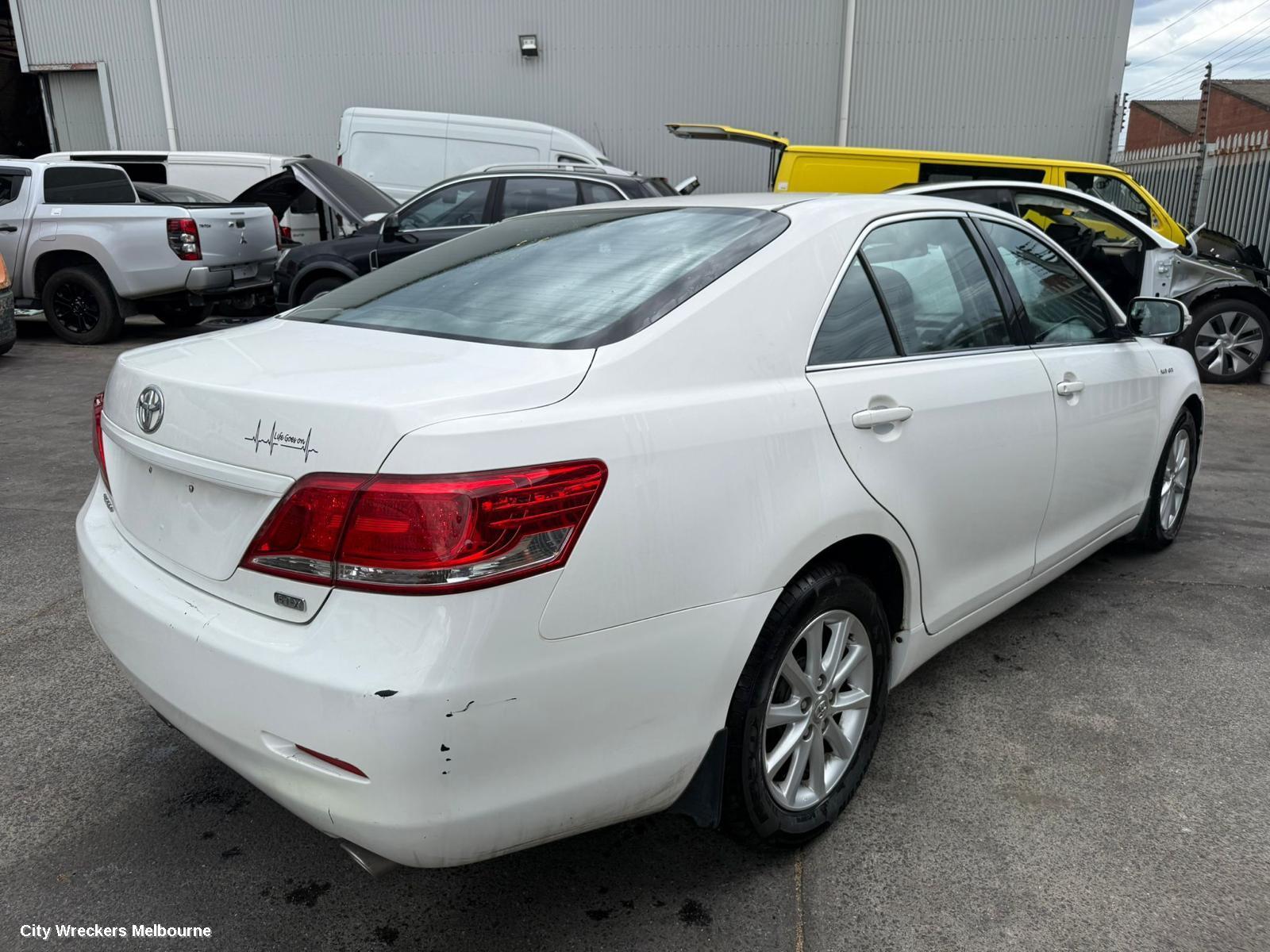 TOYOTA AURION RIGHT REAR 1/4 DOOR GLASS, GSV40R, 10/2006 - 03/2012