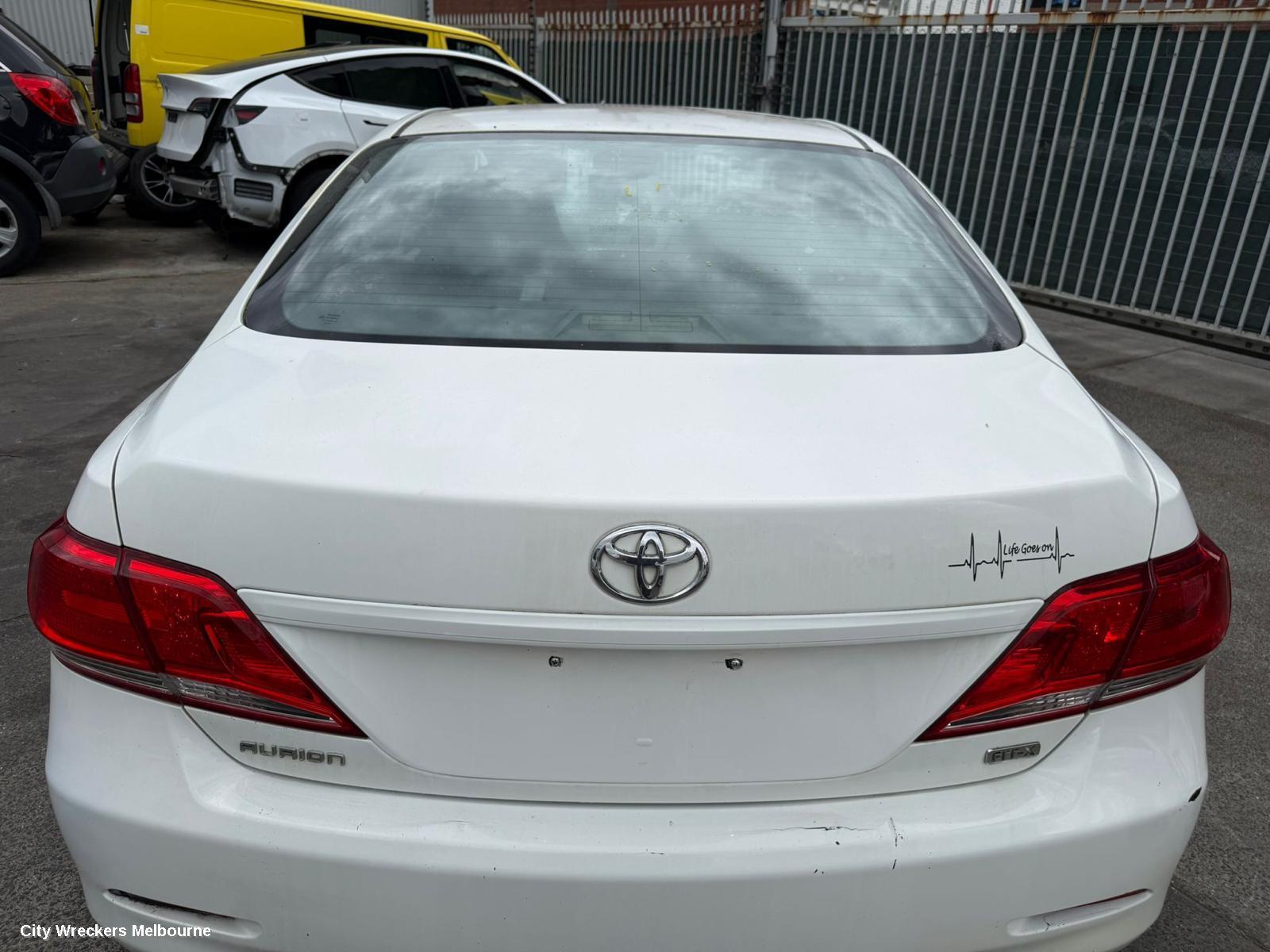 TOYOTA AURION RIGHT REAR 1/4 DOOR GLASS, GSV40R, 10/2006 - 03/2012