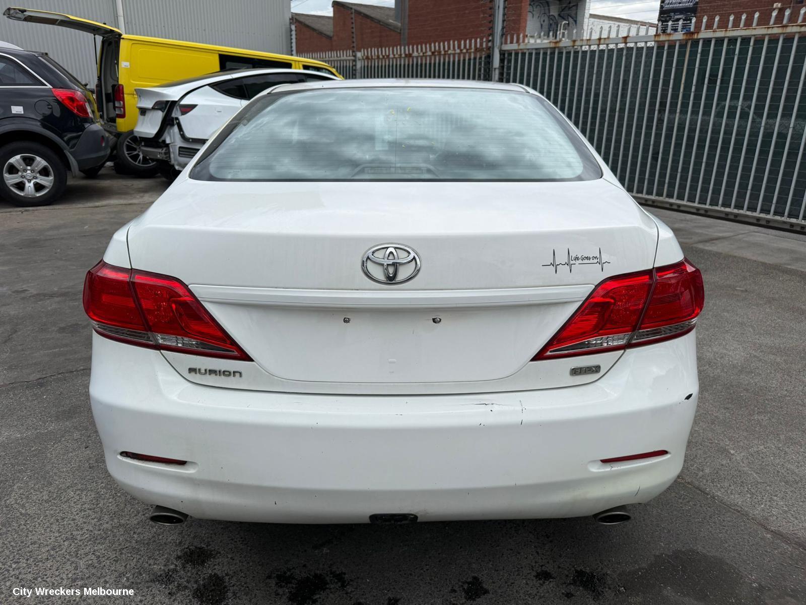 TOYOTA AURION RIGHT REAR 1/4 DOOR GLASS, GSV40R, 10/2006 - 03/2012