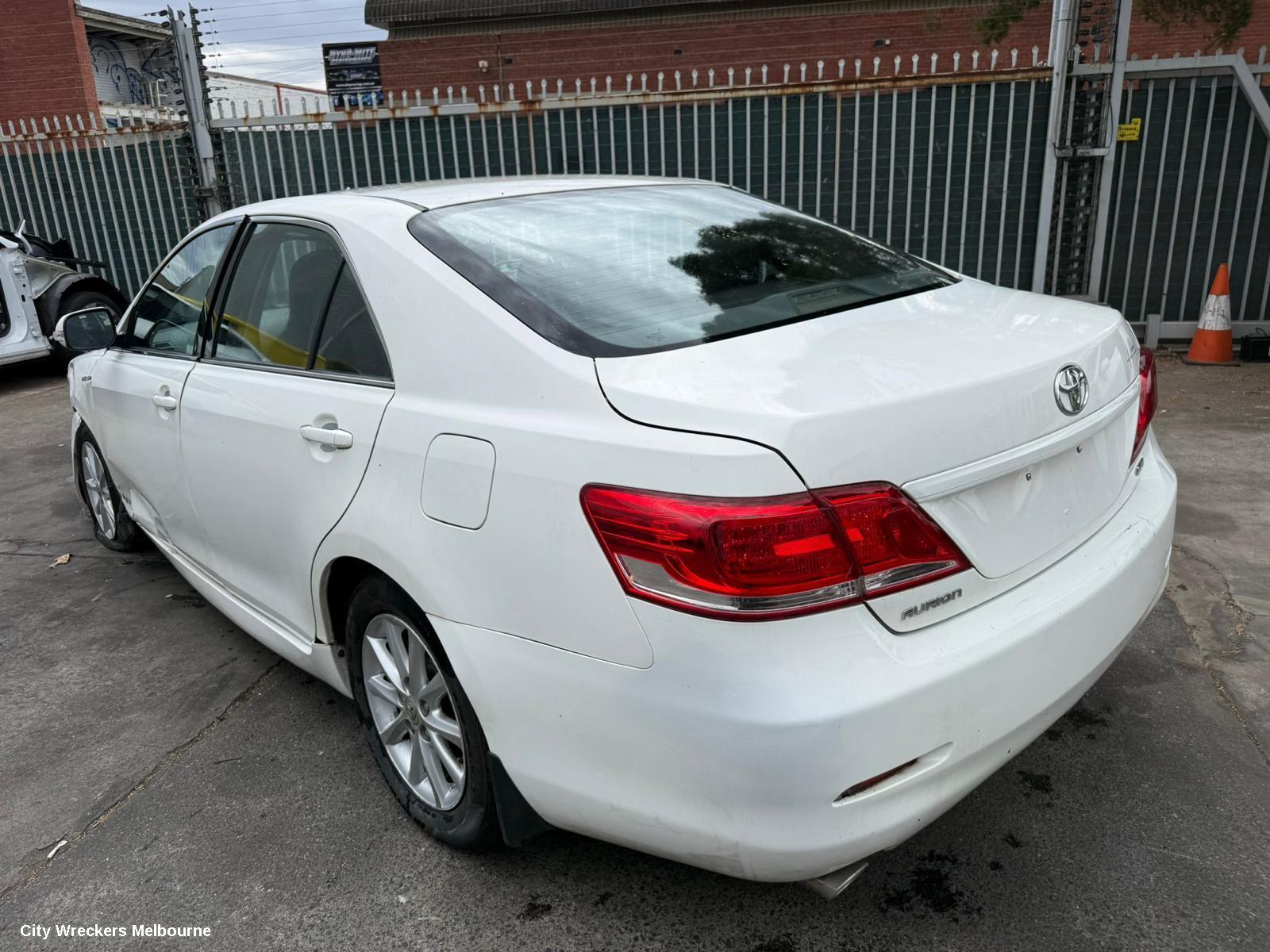 TOYOTA AURION RIGHT REAR 1/4 DOOR GLASS, GSV40R, 10/2006 - 03/2012