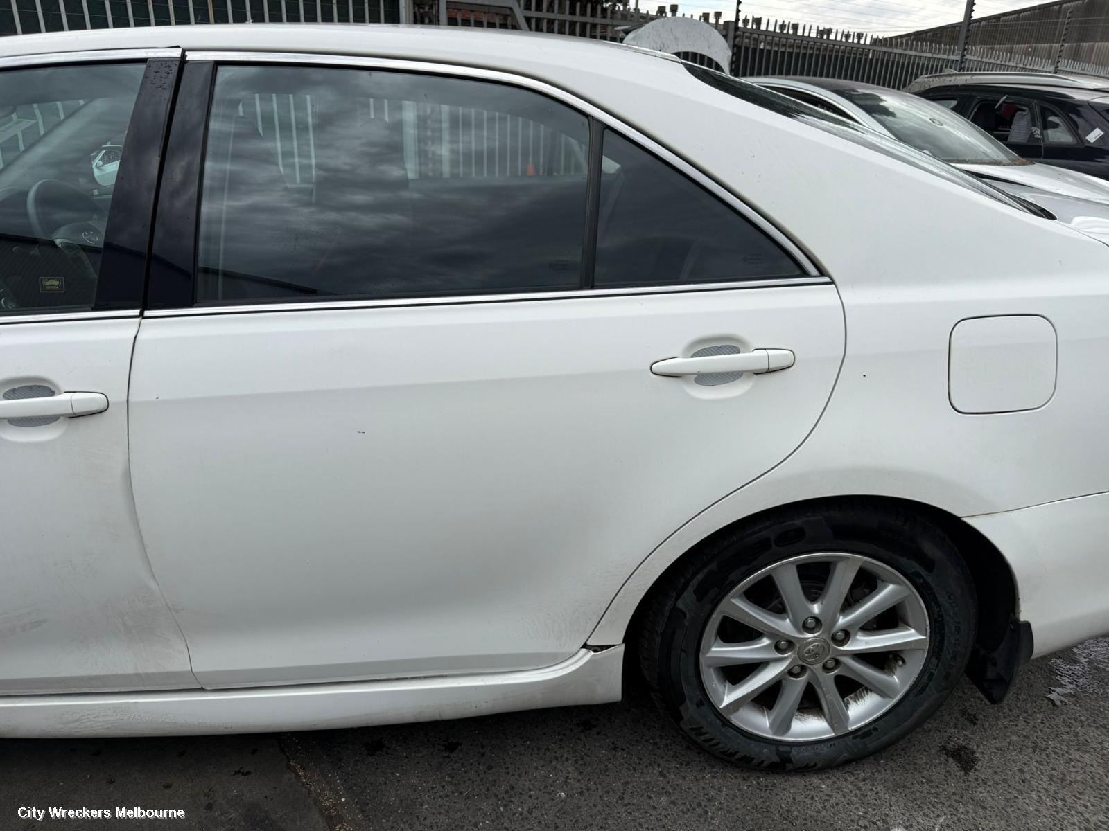 TOYOTA AURION RIGHT REAR 1/4 DOOR GLASS, GSV40R, 10/2006 - 03/2012