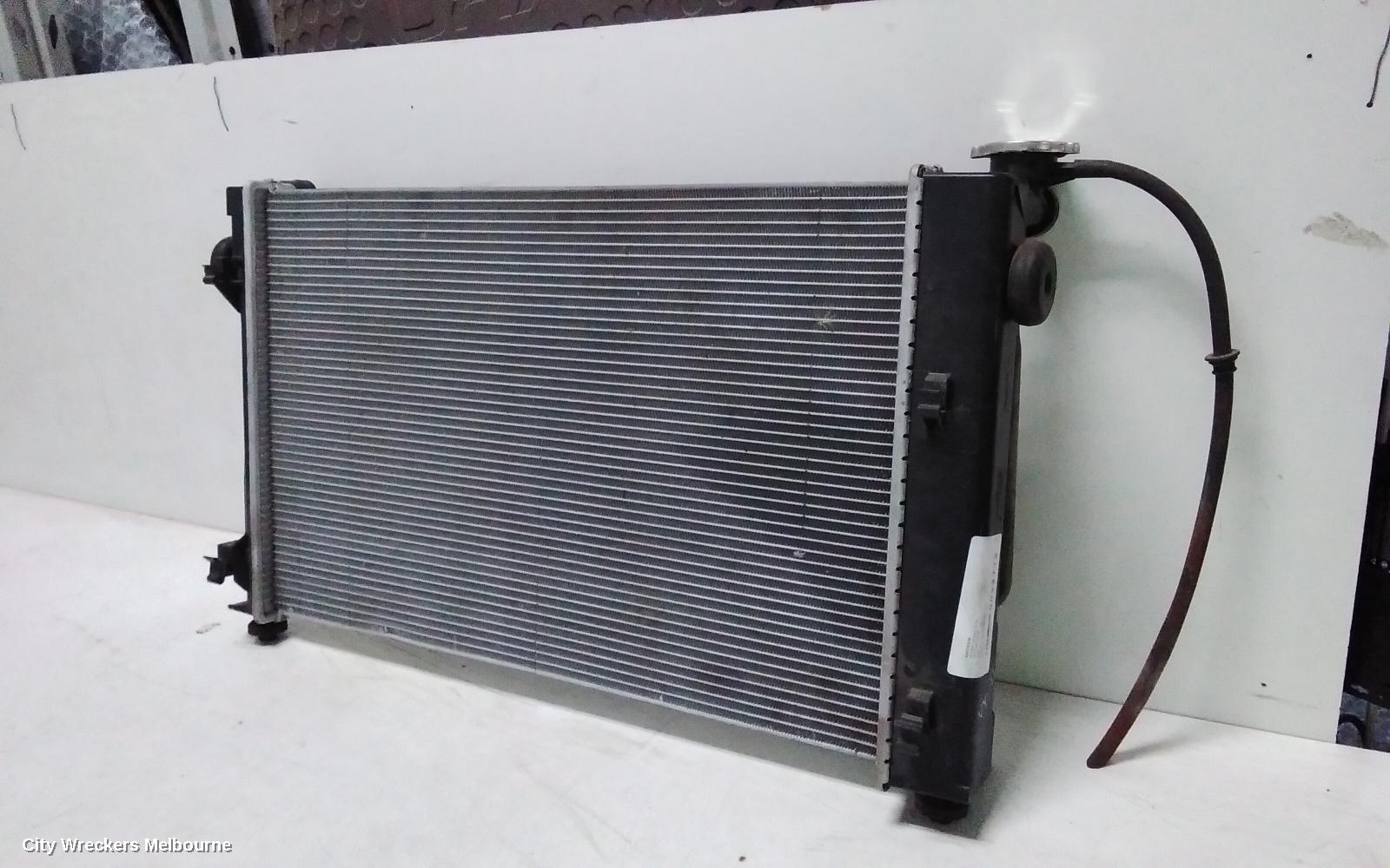 HOLDEN COMMODORE RADIATOR, AUTO, 3.8, VY1-VY2, 10/2002 - 07/2004