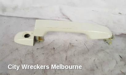 TOYOTA CAMRY DOOR HANDLE, OUTER, RH FRONT, ALTISE, ASV50, 12/2011 - 05/2015