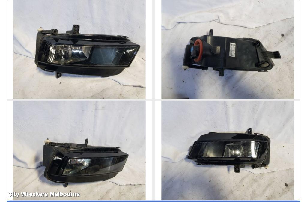 VOLKSWAGEN GOLF LEFT INDICATOR/FOG/SIDE, FOGLAMP BRACKET, GEN 6, STANDARD TYPE, 12/2008 - 03/2013