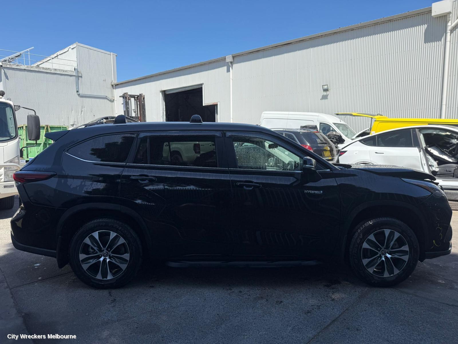 TOYOTA KLUGER REVERSE CAMERA, FRONT RADAR SENSOR (GRILLE MOUNTED), GSU70/GSU75, 03/2021 ONWARDS