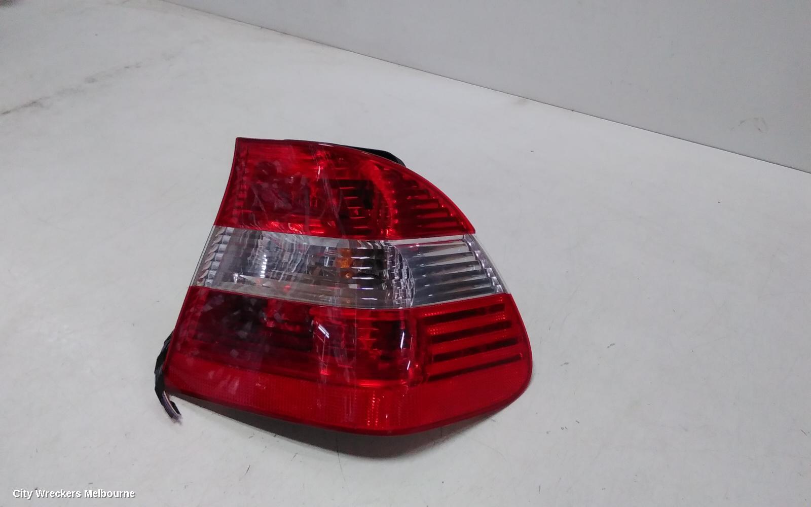 BMW 3 SERIES RIGHT TAILLIGHT, E46, SEDAN, CLEAR FLASHER TYPE, 10/2001 - 01/2005