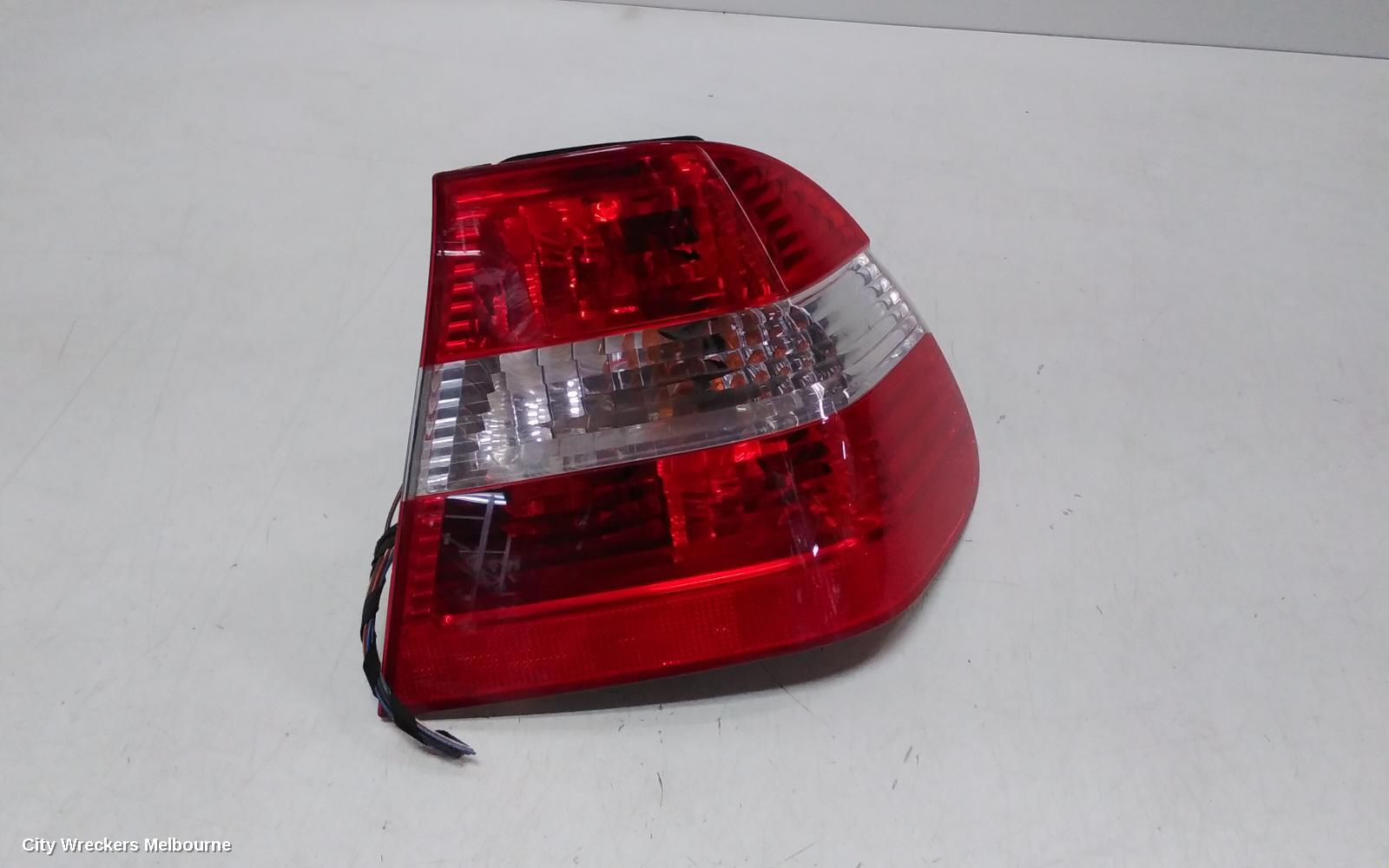 BMW 3 SERIES RIGHT TAILLIGHT, E46, SEDAN, CLEAR FLASHER TYPE, 10/2001 - 01/2005