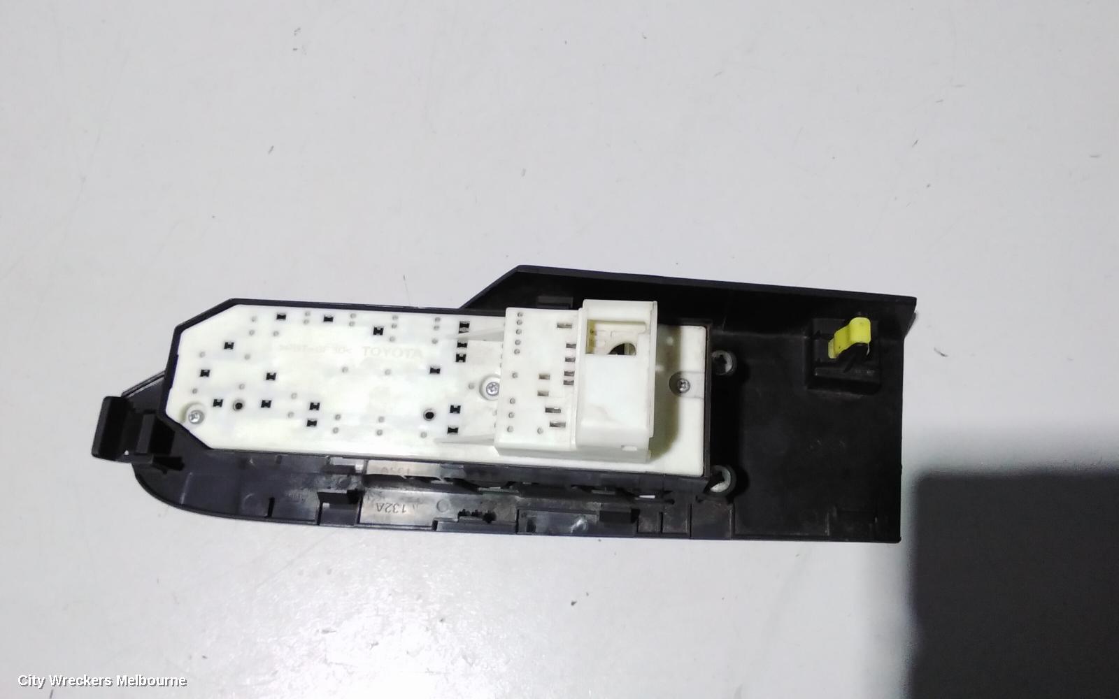 TOYOTA COROLLA PWR DR WIND SWITCH, RH FRONT (MASTER SWITCH), ZRE182R, HATCH, STANDARD, 10/2012 - 03/2015