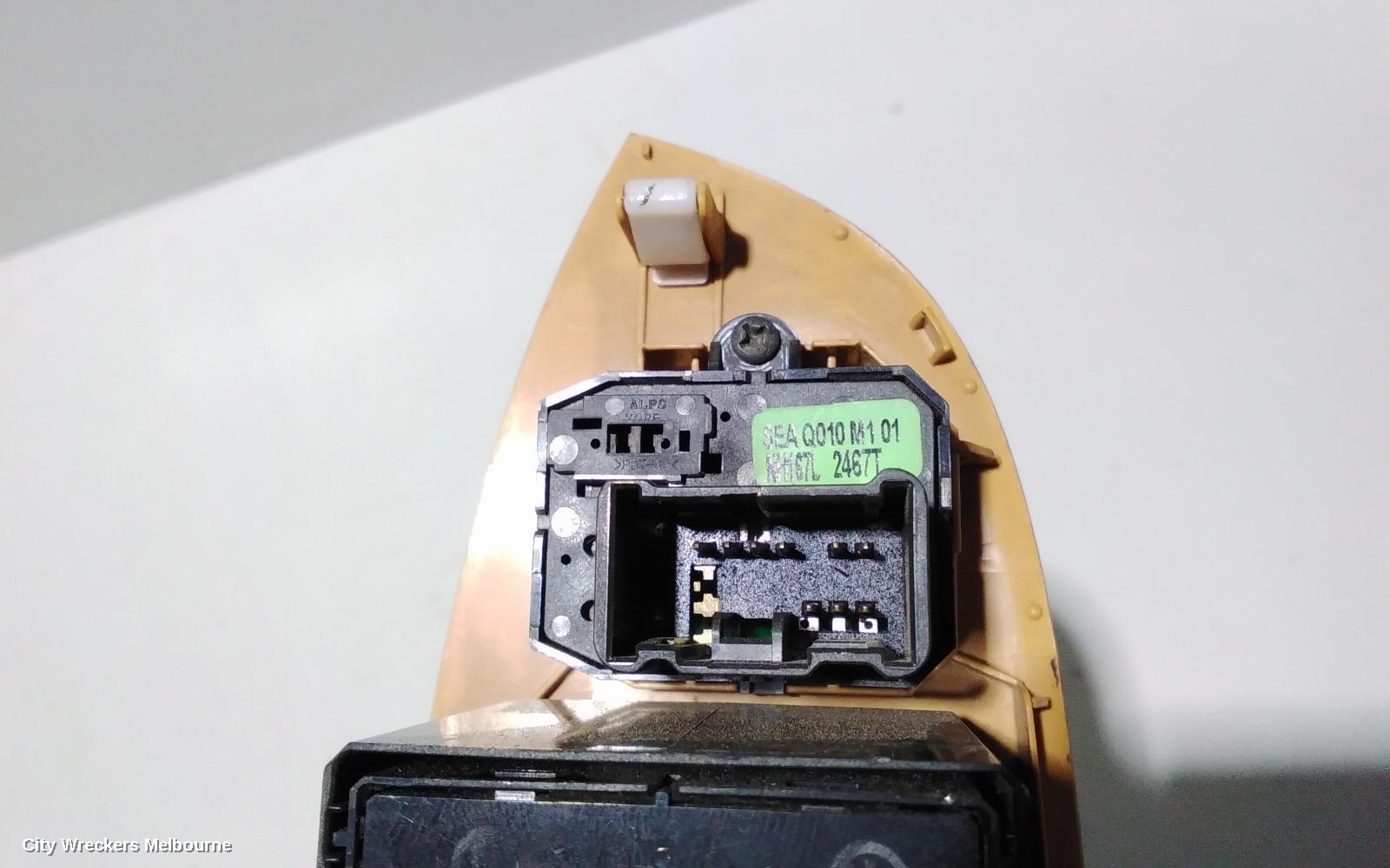 HONDA ACCORD PWR DR WIND SWITCH, RH FRONT (MASTER SWITCH), 7TH GEN, CL/EURO (VIN JHMCL), 06/2003 - 03/2008