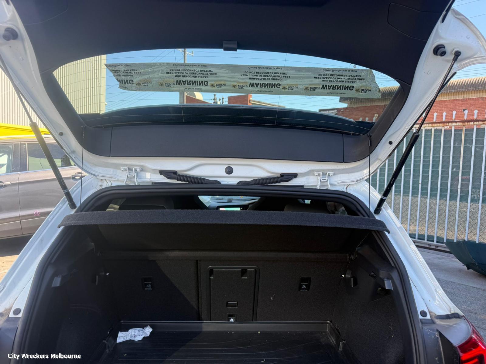 VOLKSWAGEN GOLF LEFT FRONT DOOR, GEN 8, 09/2020 ONWARDS