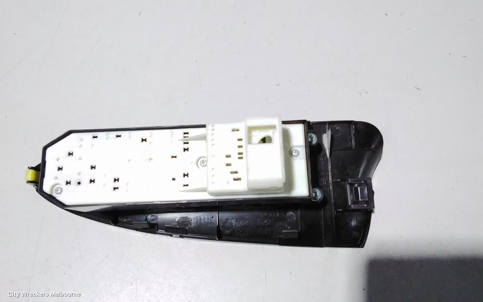 TOYOTA RAV4 PWR DR WIND SWITCH, RH FRONT (MASTER SWITCH), ACA33, 10/2007 - 11/2012