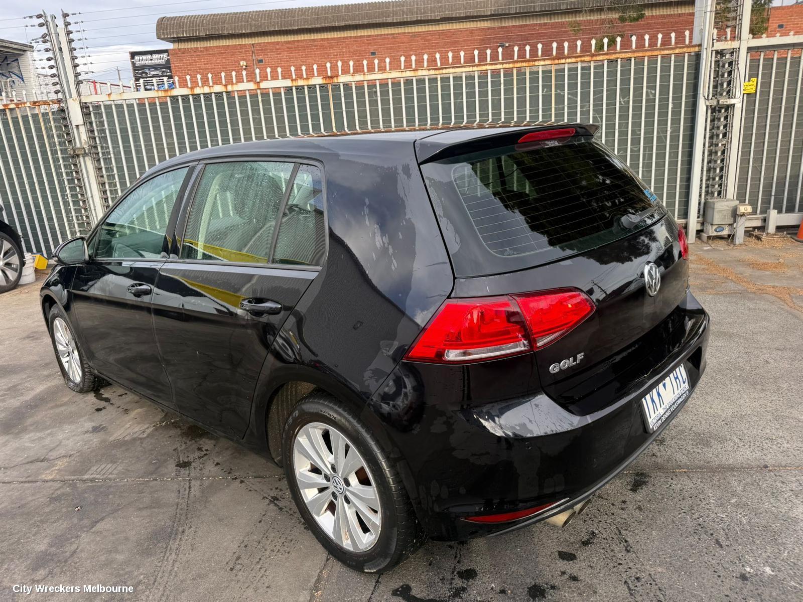 VOLKSWAGEN GOLF RIGHT FRONT WINDOW REG/MOTOR, GEN 7, 5DR HATCH, DOOR REG ASSY (REG AND MOTOR), 11/2012 - 08/2020