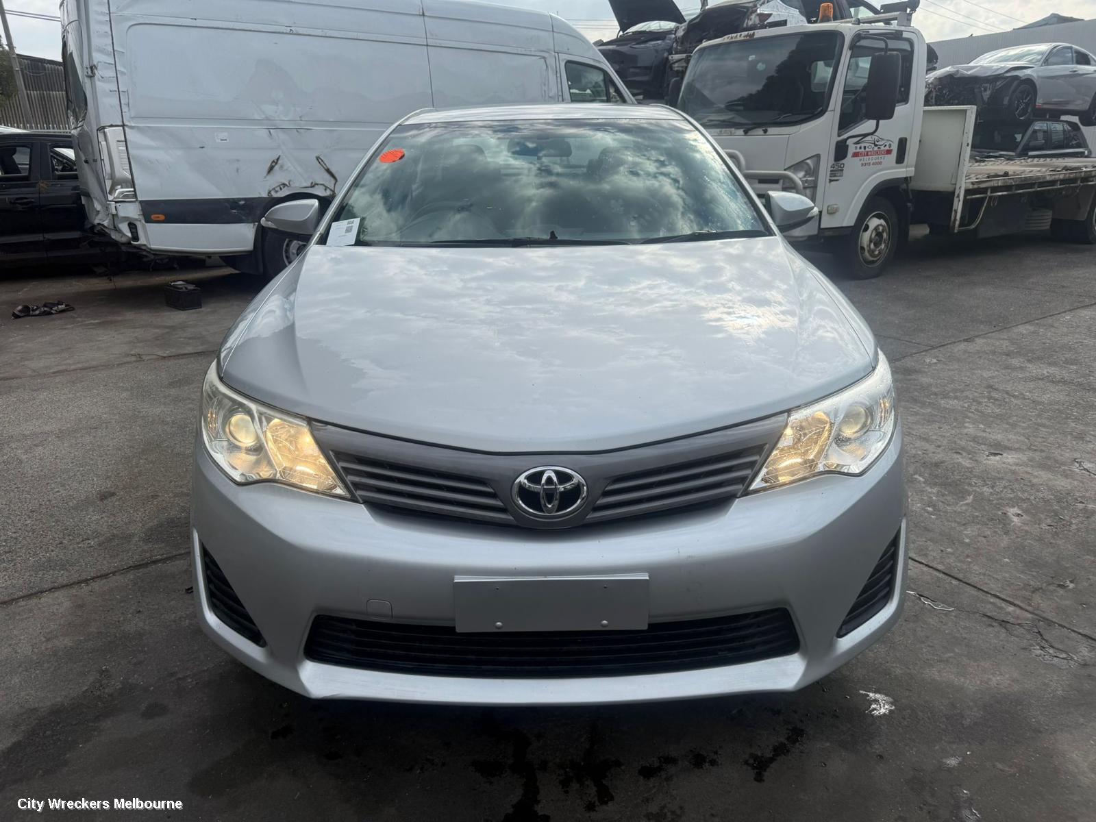 TOYOTA CAMRY LEFT FRONT HUB ASSEMBLY, ASV50, NON HEV, 11/2011 - 10/2017