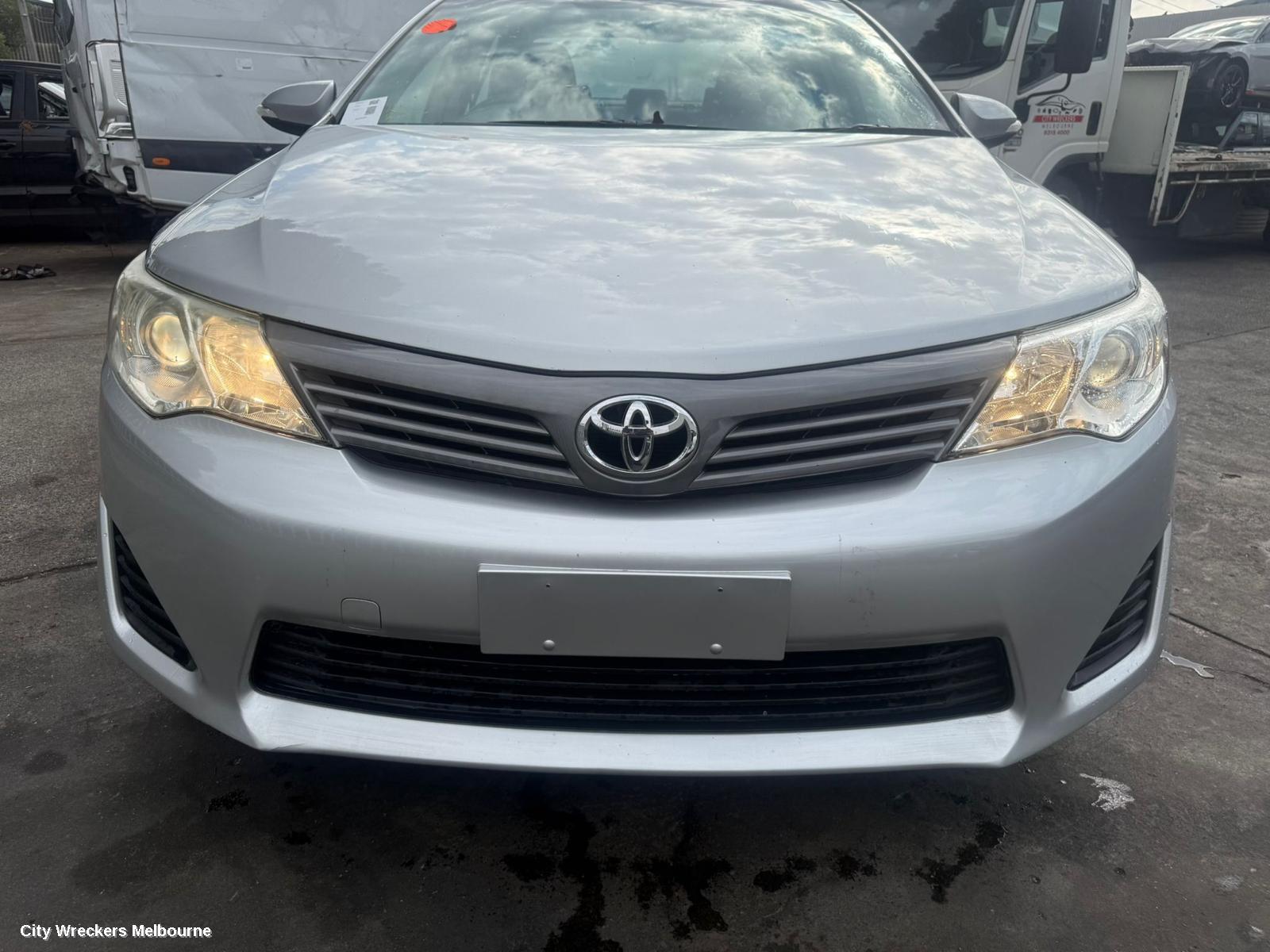 TOYOTA CAMRY LEFT FRONT HUB ASSEMBLY, ASV50, NON HEV, 11/2011 - 10/2017