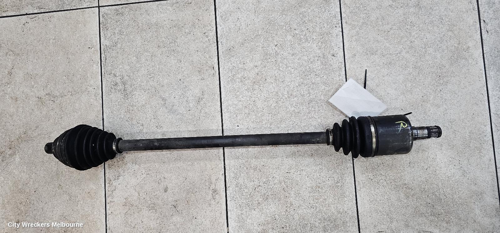VOLKSWAGEN GOLF RIGHT DRIVESHAFT, FRONT, AUTO T/M, DIESEL, 1.9/2.0, GEN 5, 07/2004 - 02/2009