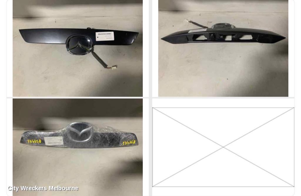 MAZDA CX5 REAR GARNISH, TAILGATE GARNISH (CENTRE), W/ REV CAMERA & SUNROOF TYPE, 02/2012 - 12/2016