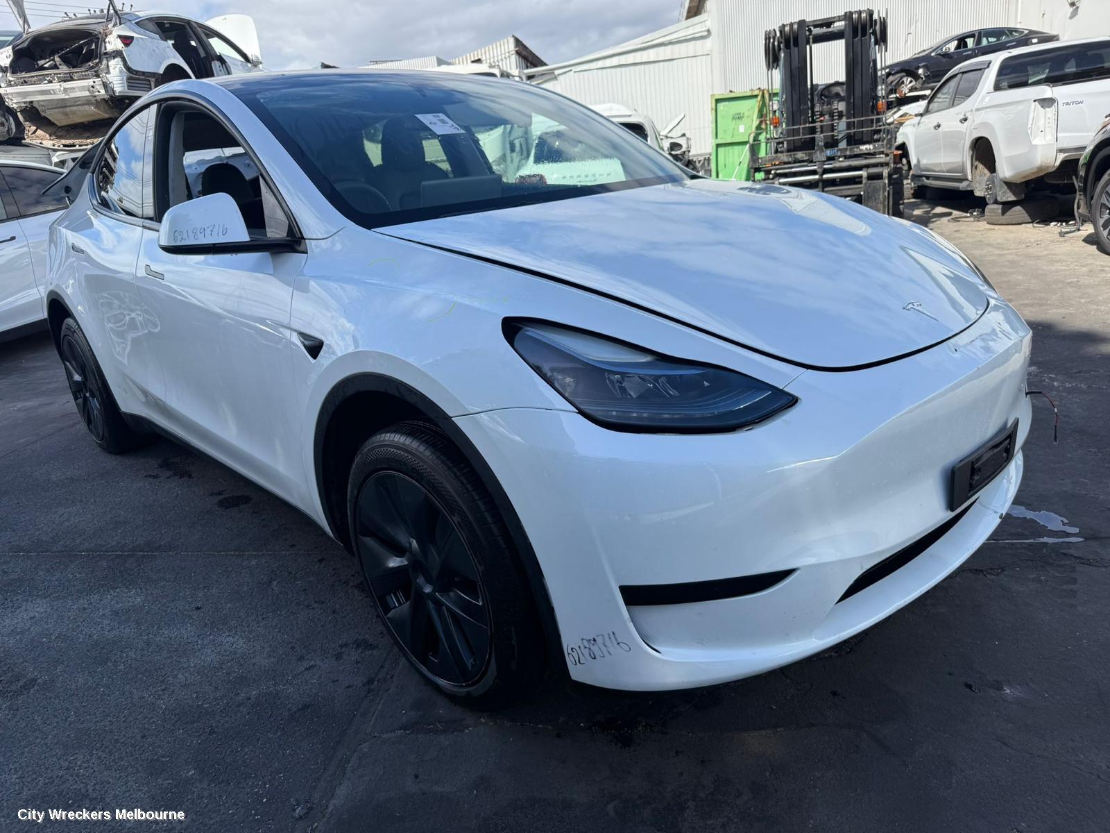 TESLA MODEL Y REVERSE CAMERA, 1ST GEN, REVERSE CAMERA (TAILGATE HANDLE MOUNTED), 03/2022 ONWARDS