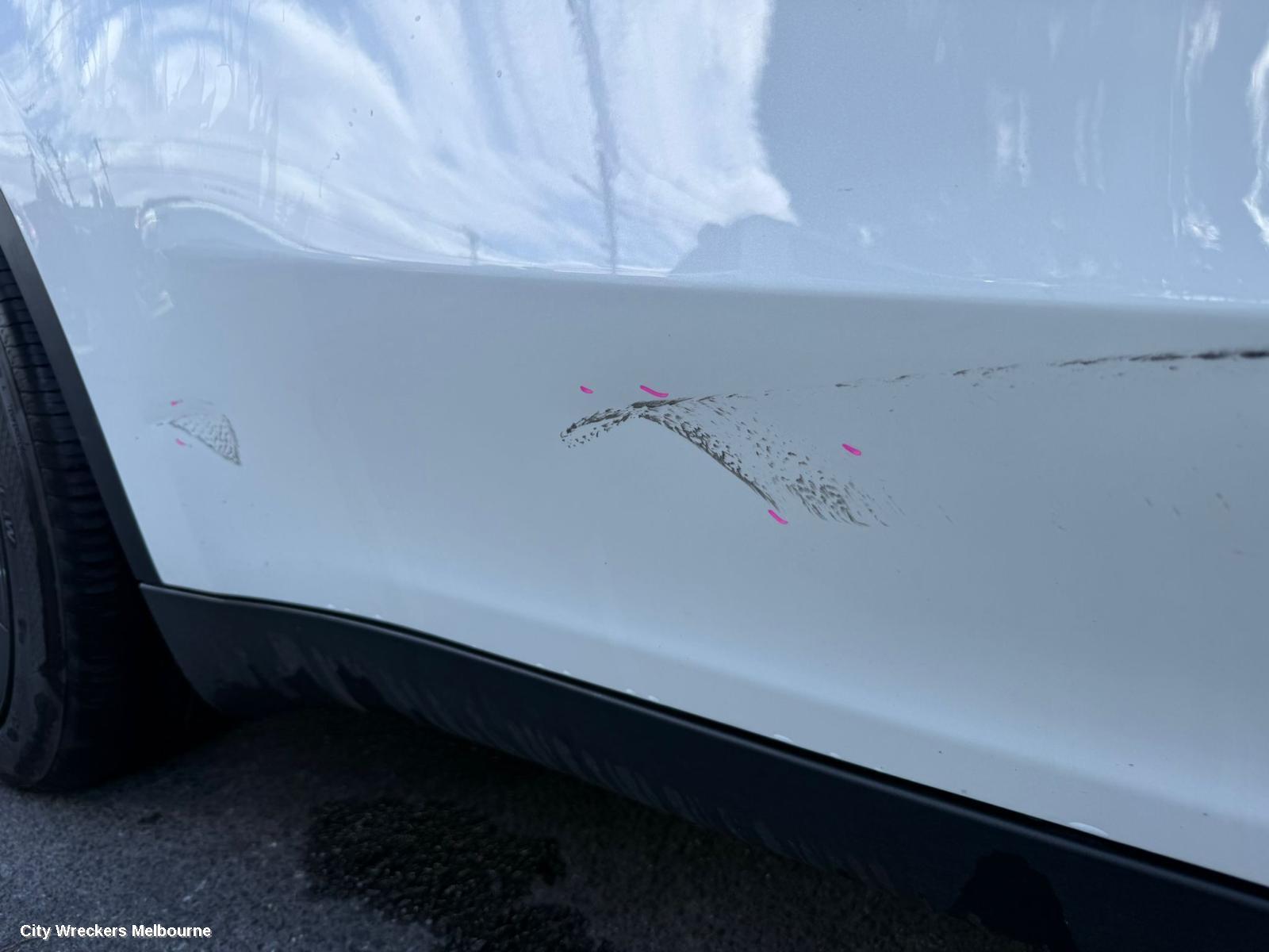 TESLA MODEL Y LEFT FRONT DOOR, 1ST GEN, 03/2022 ONWARDS