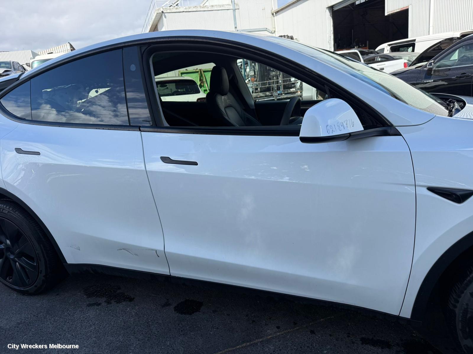 TESLA MODEL Y LEFT FRONT DOOR, 1ST GEN, 03/2022 ONWARDS