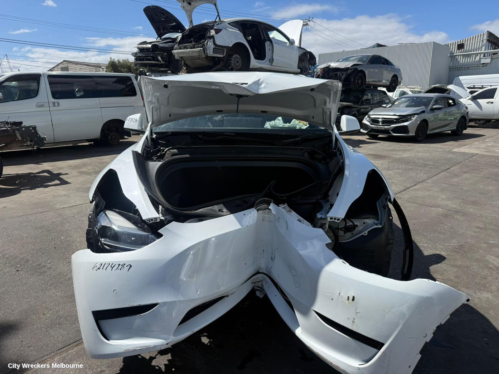 TESLA MODEL Y LEFT FRONT DOOR, 1ST GEN, 03/2022 ONWARDS