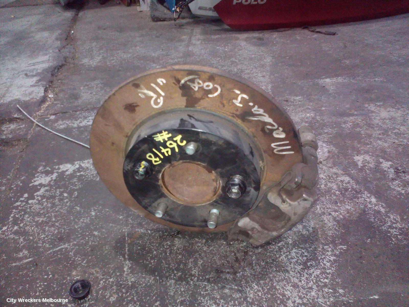 MAZDA 3 RIGHT REAR HUB ASSEMBLY, BK, FWD, ABS TYPE, 07/2006 - 04/2009